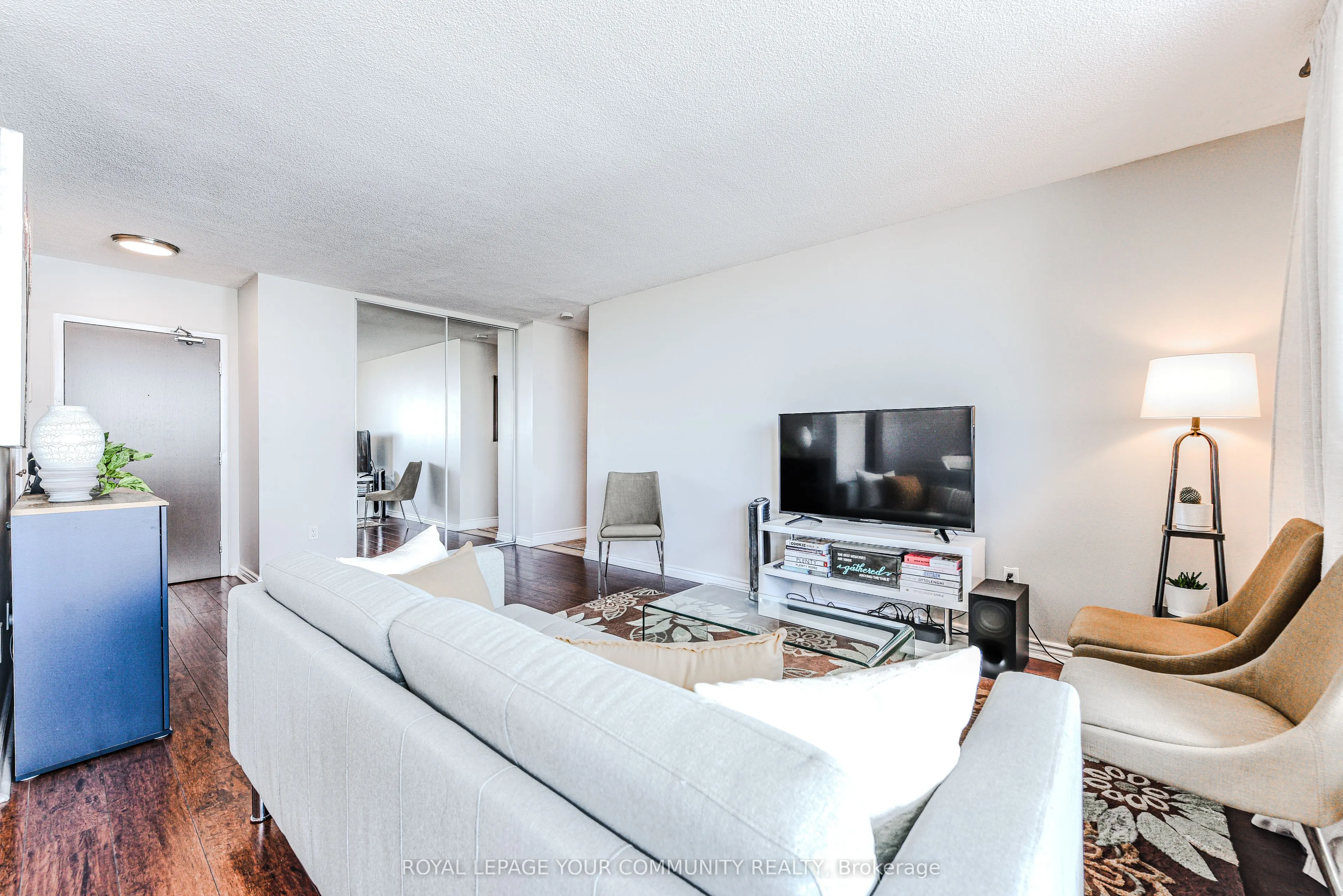 3390 Weston Road N, #901