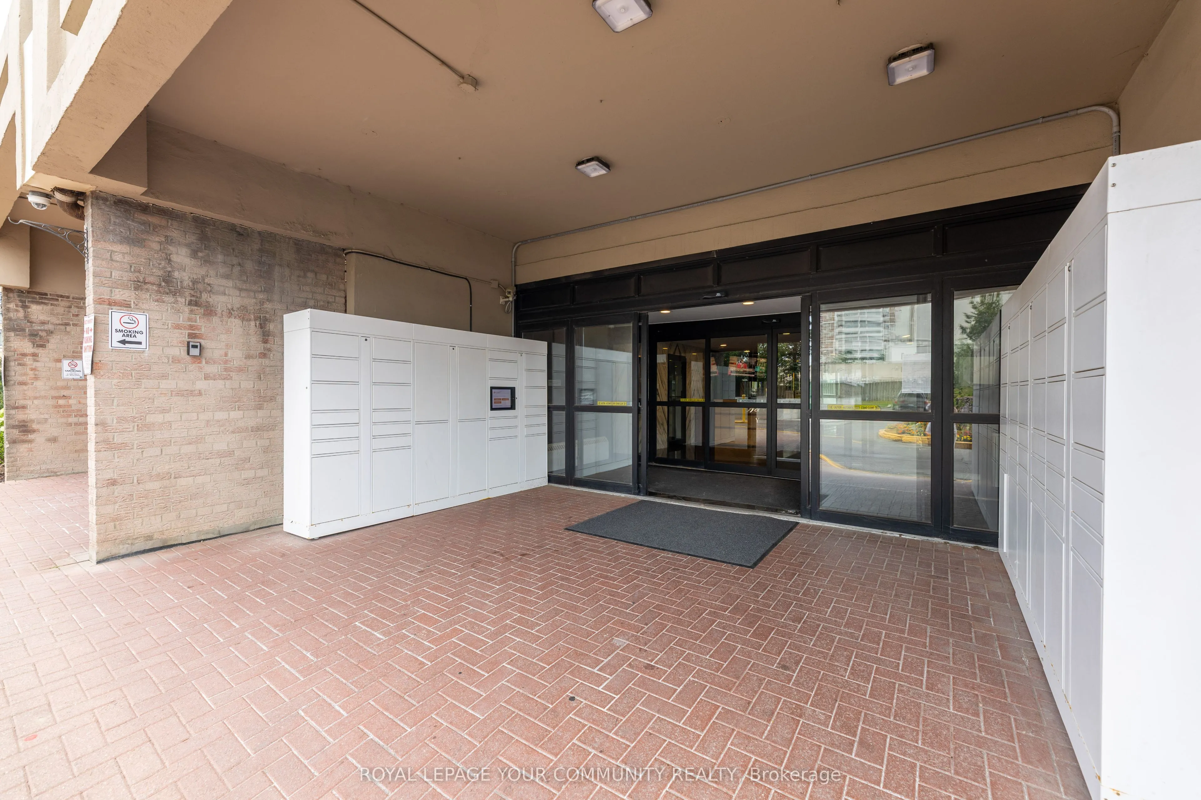3390 Weston Road N, #901