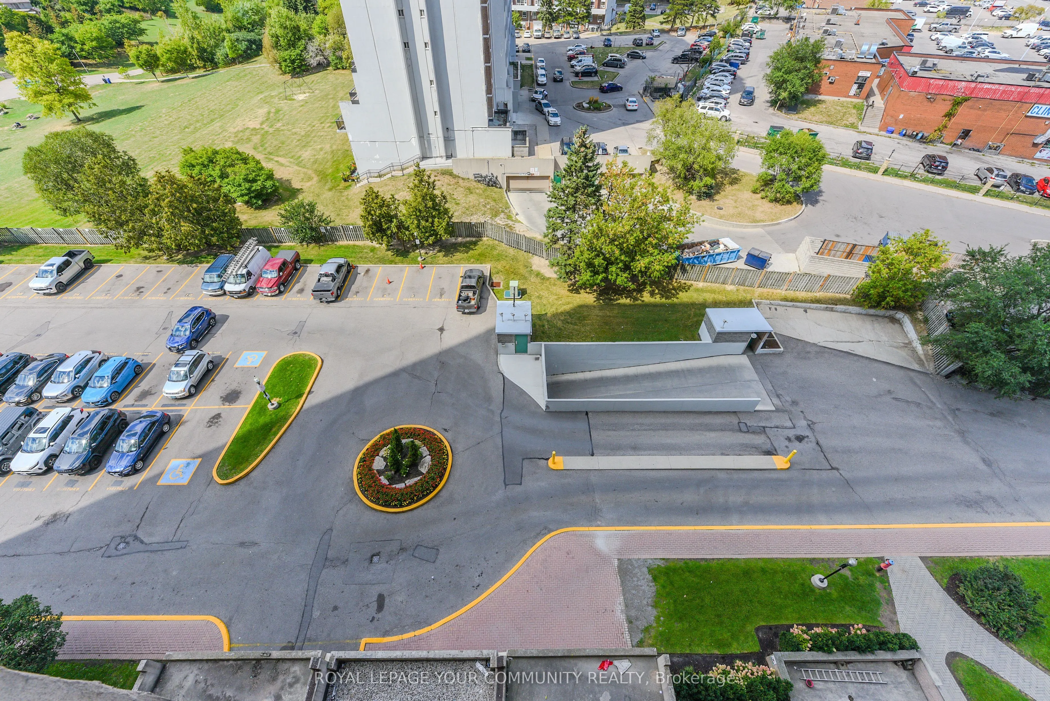 3390 Weston Road N, #901