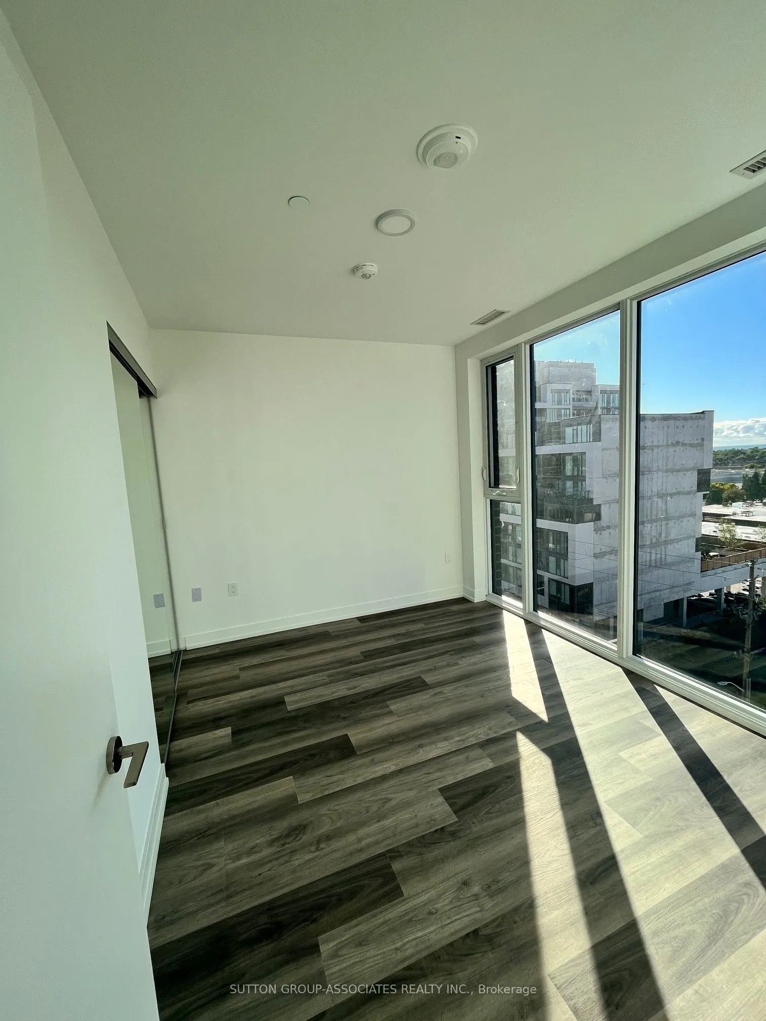 880 The Queensway, #708