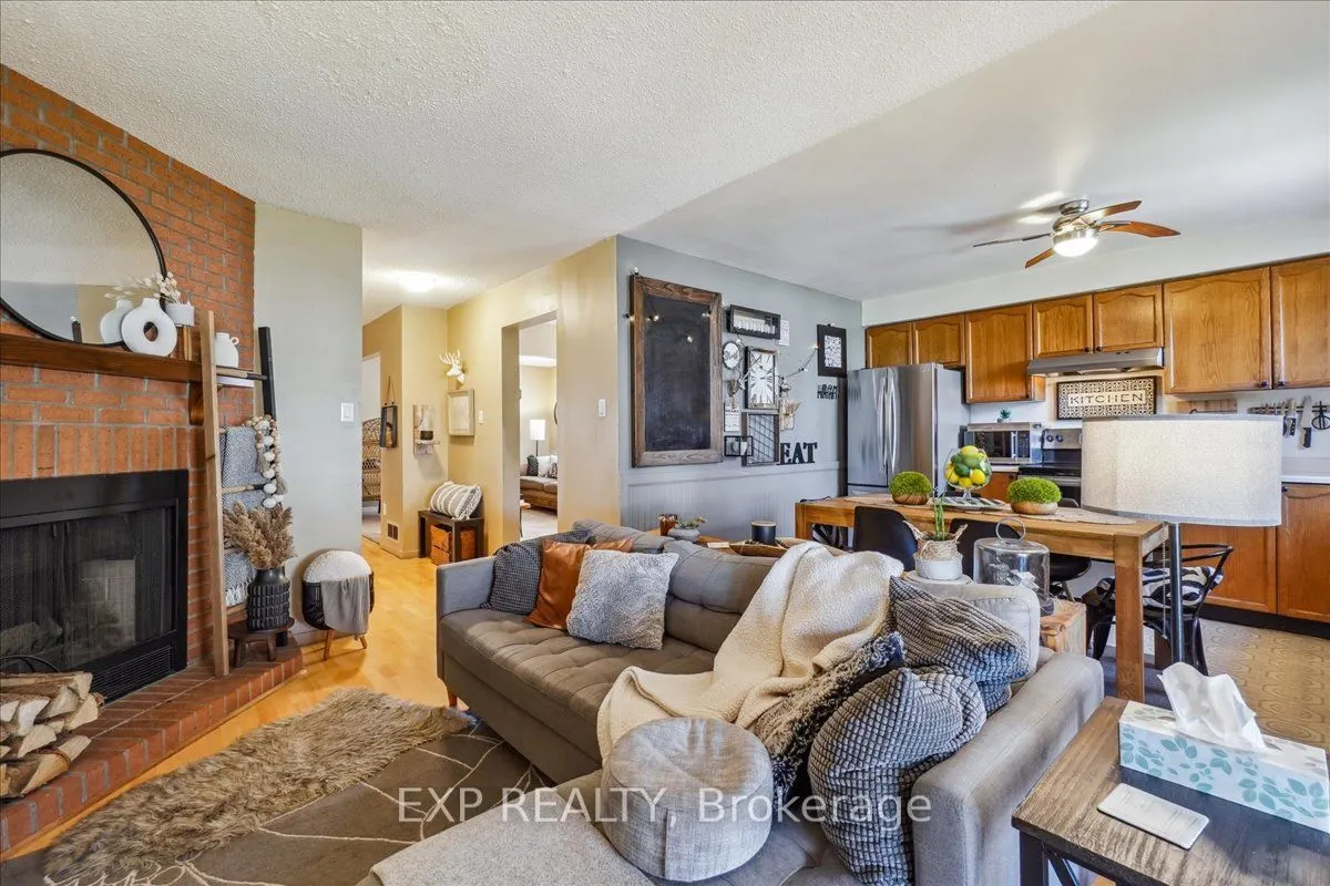 7 Rosset Valley Court