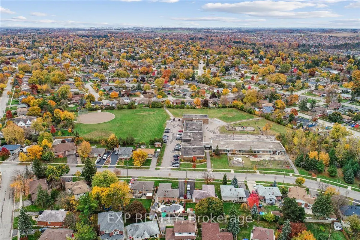 7 Rosset Valley Court