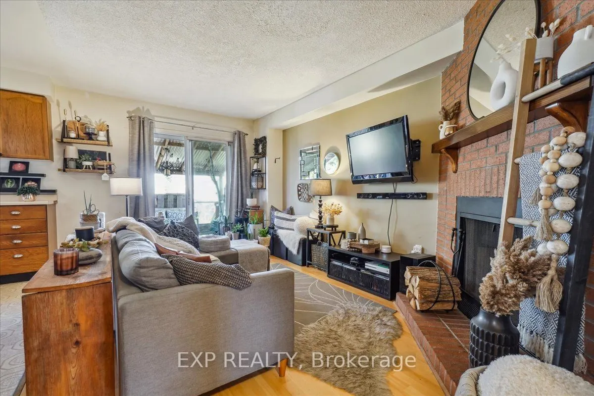 7 Rosset Valley Court
