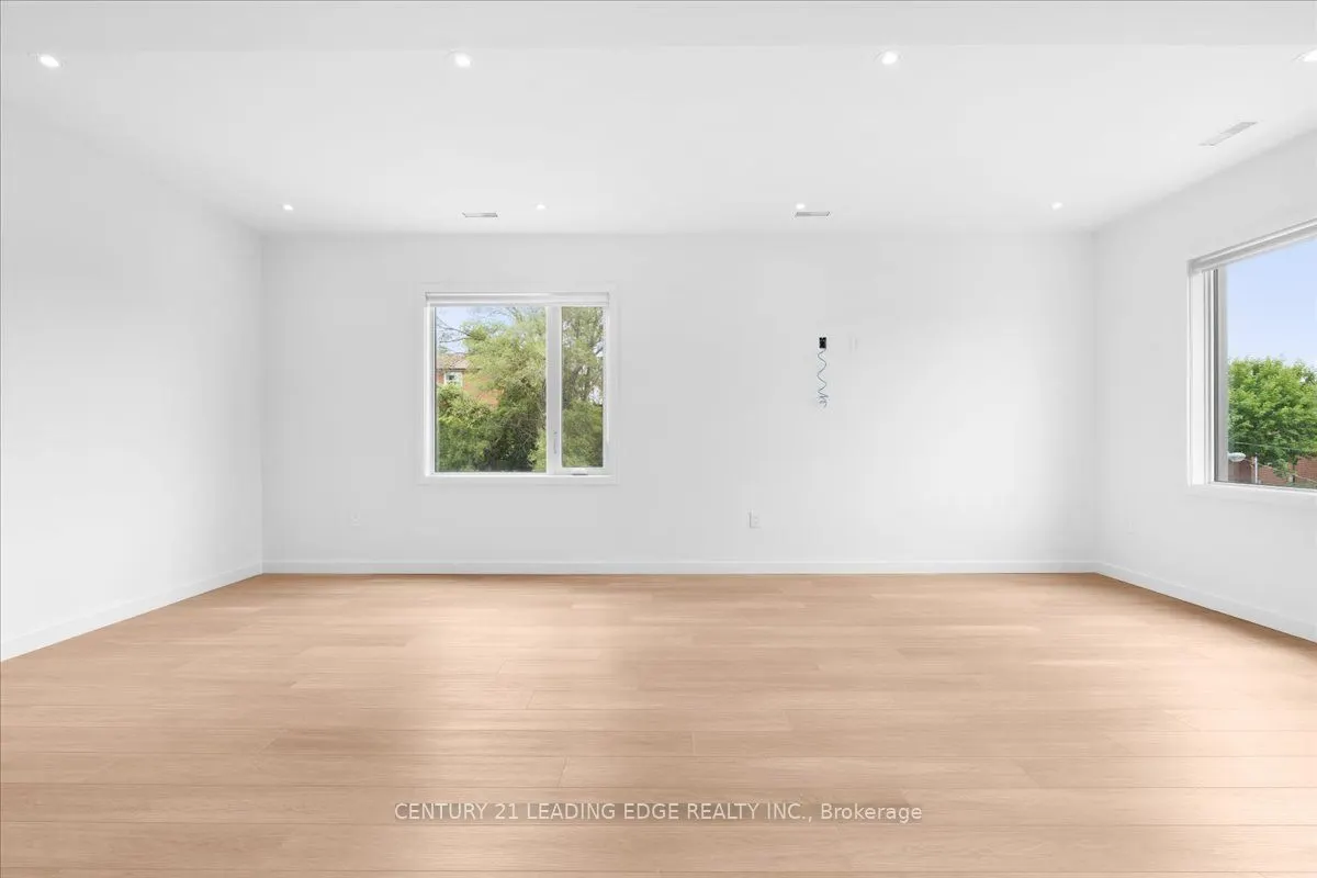 10 Summit Avenue, #4