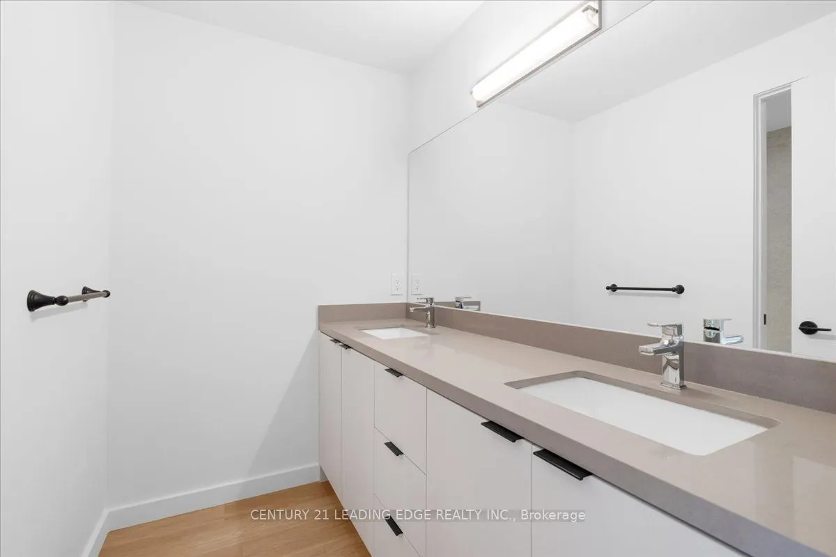 10 Summit Avenue, #4