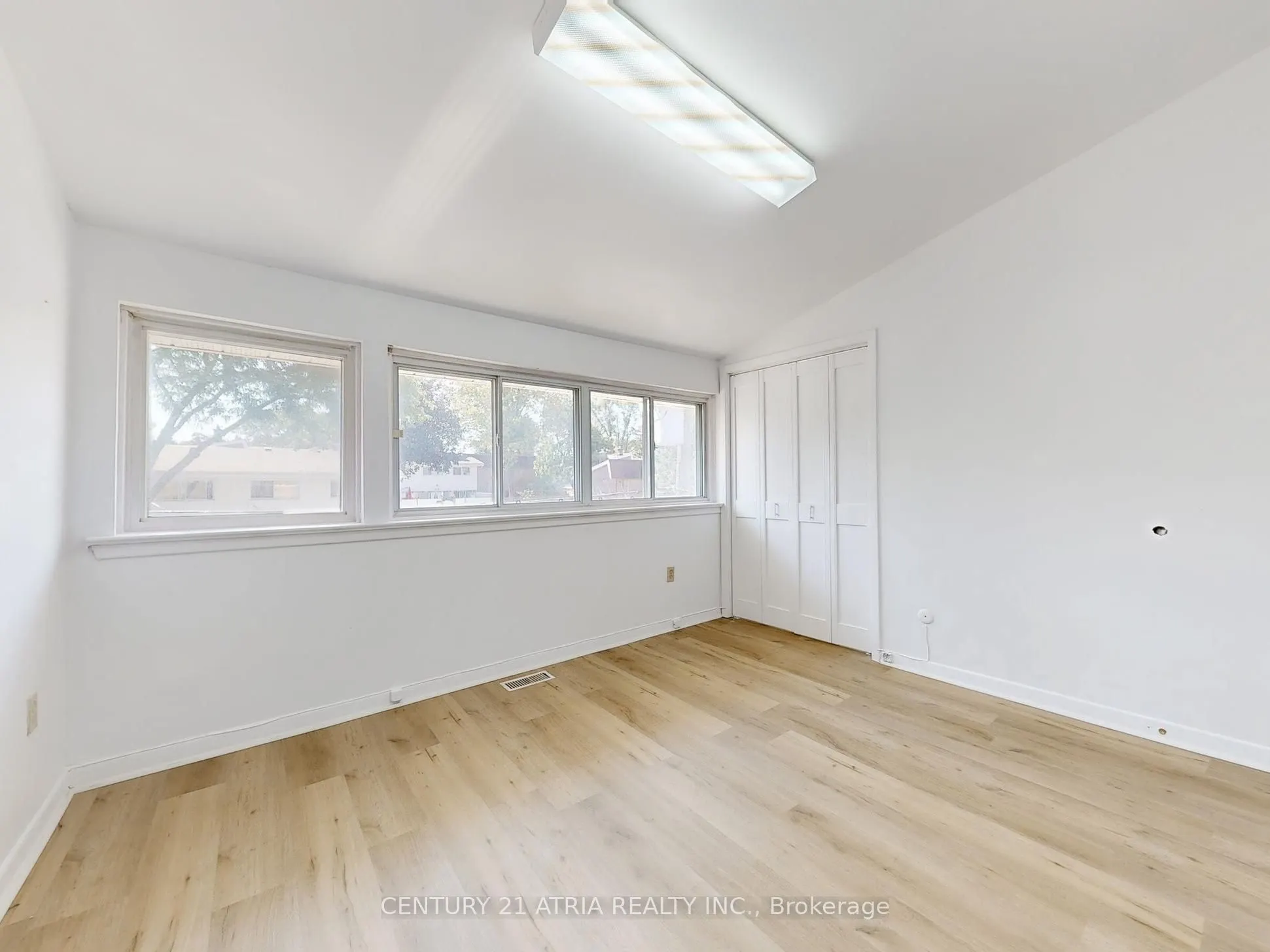 32 Sentinel Road, #8