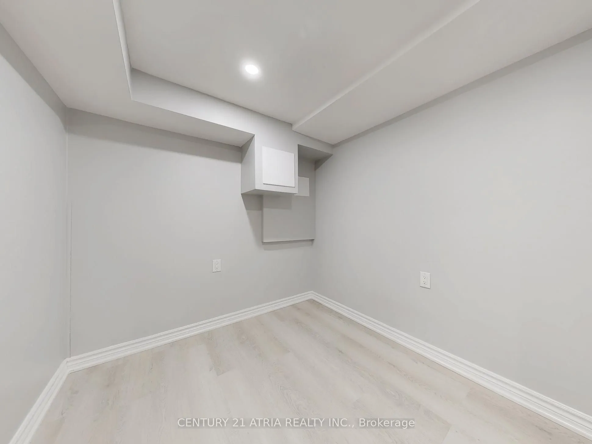 32 Sentinel Road, #8
