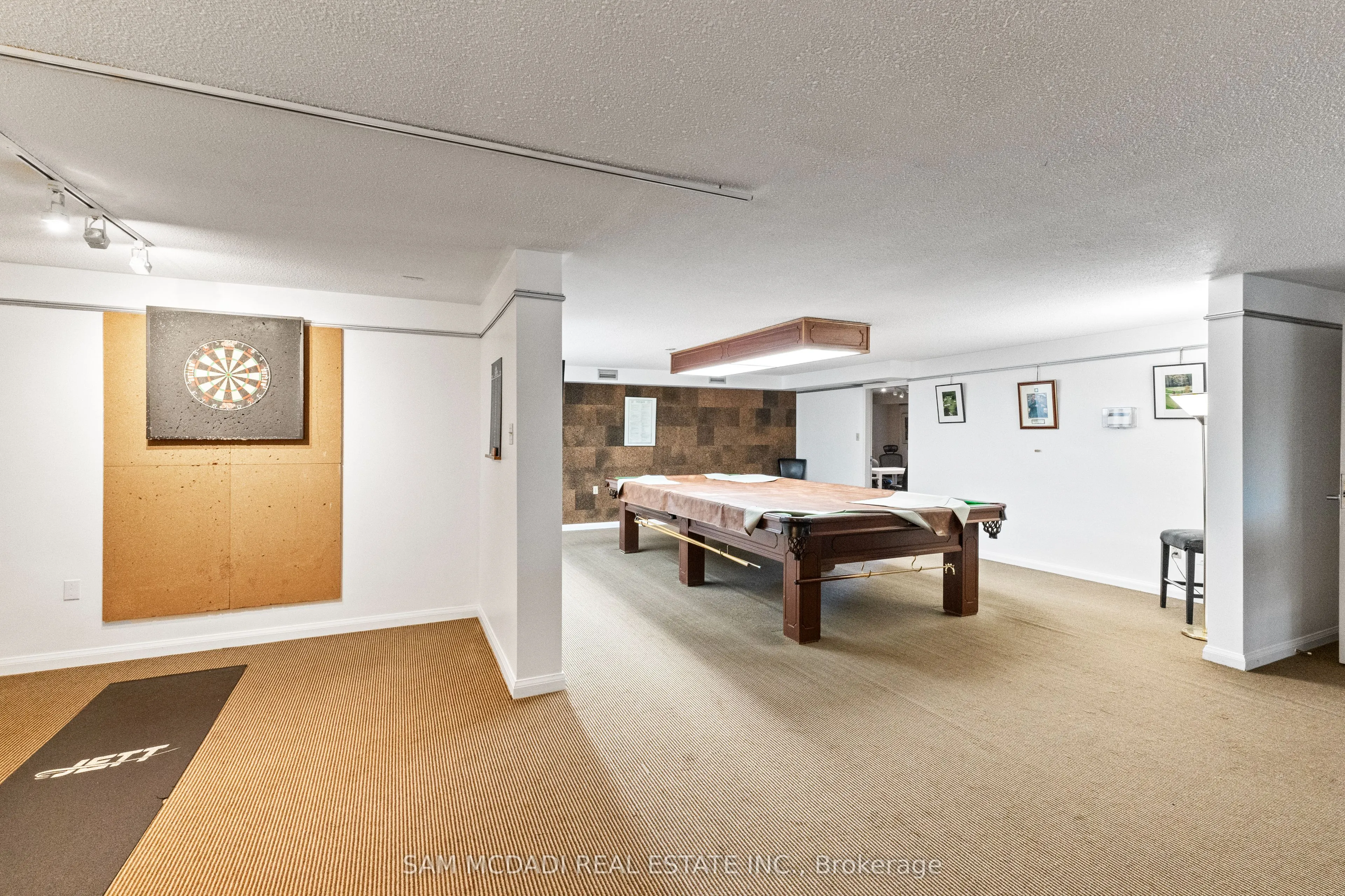 1400 Dixie Road, #401