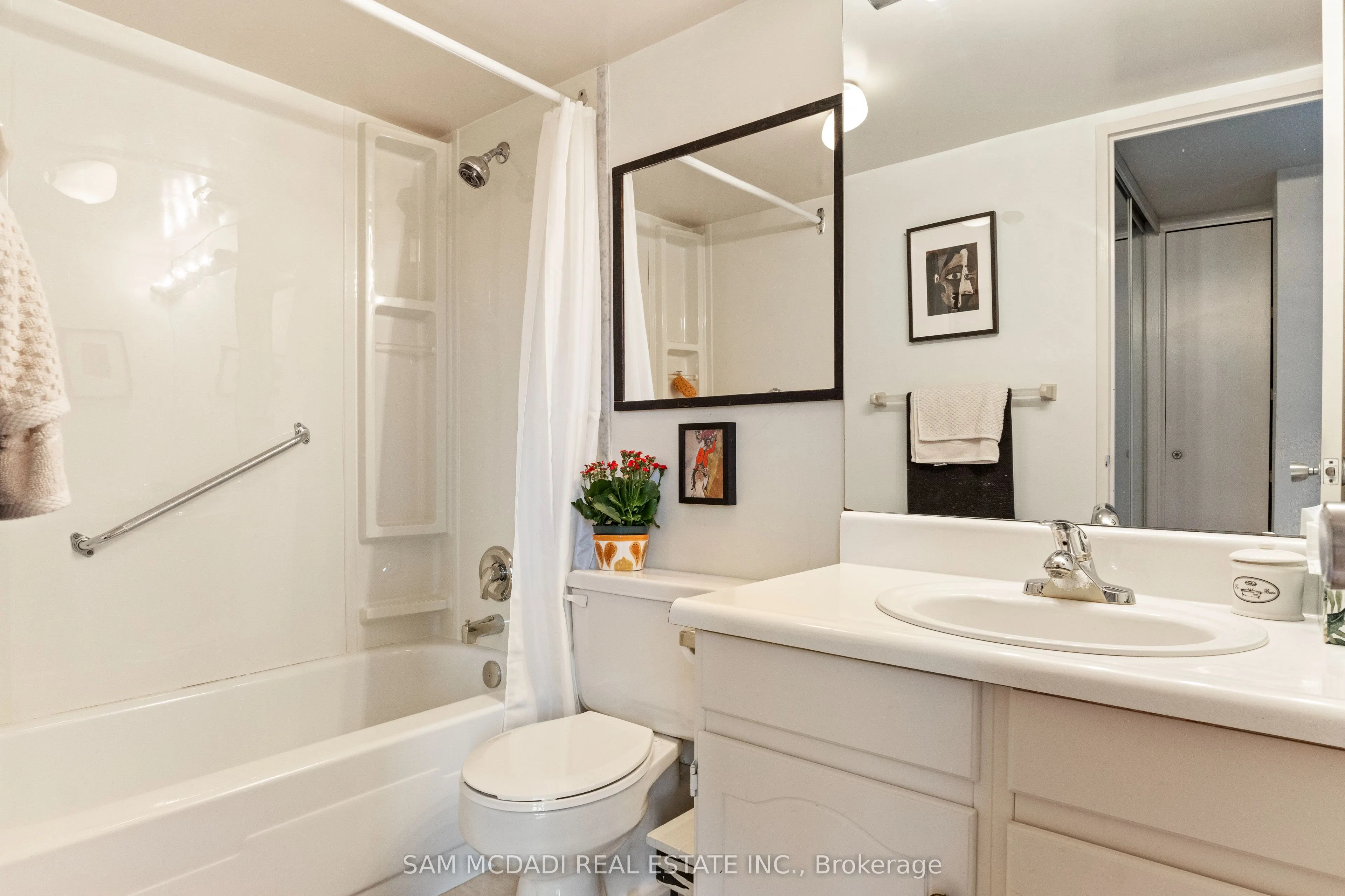 1400 Dixie Road, #401