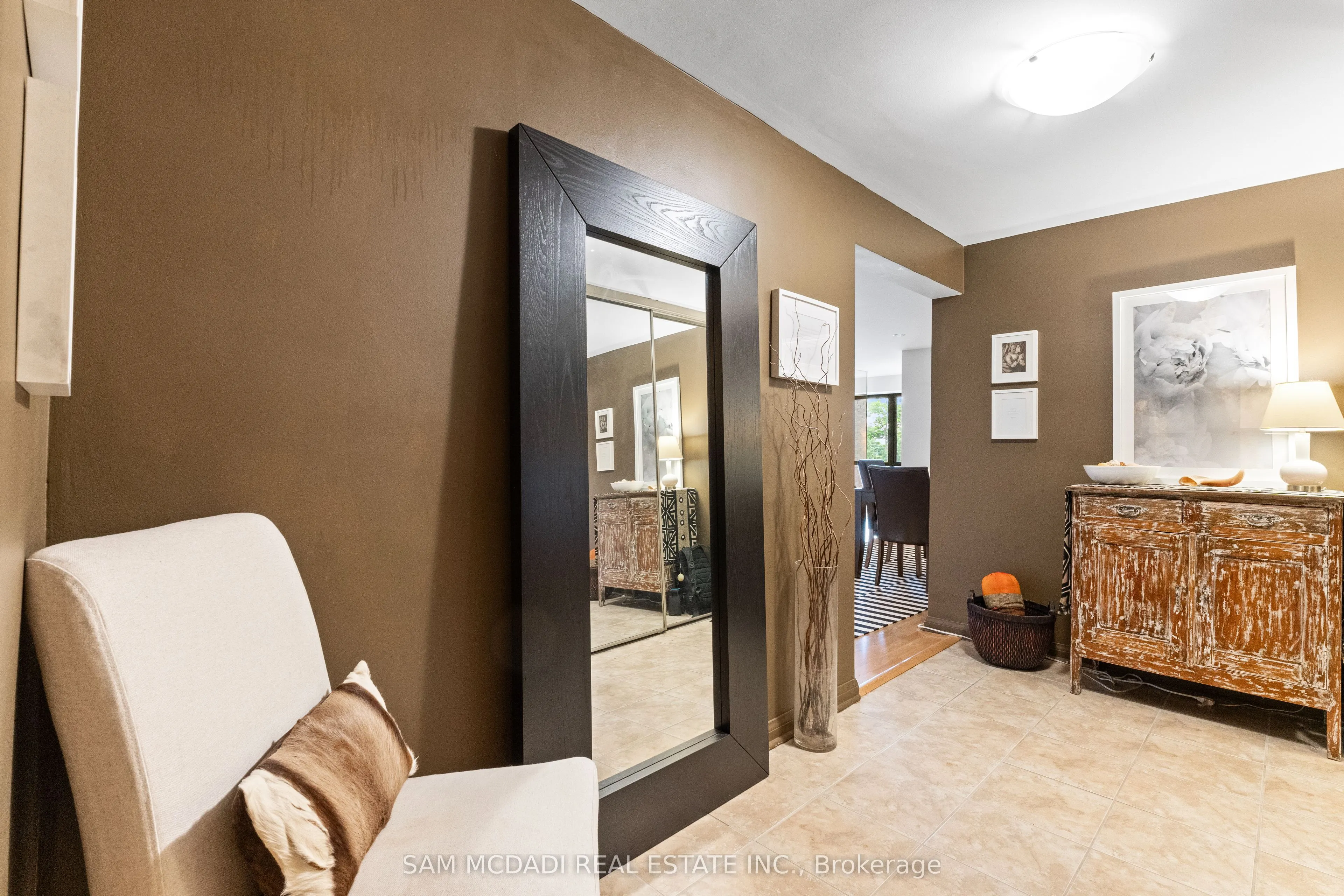 1400 Dixie Road, #401