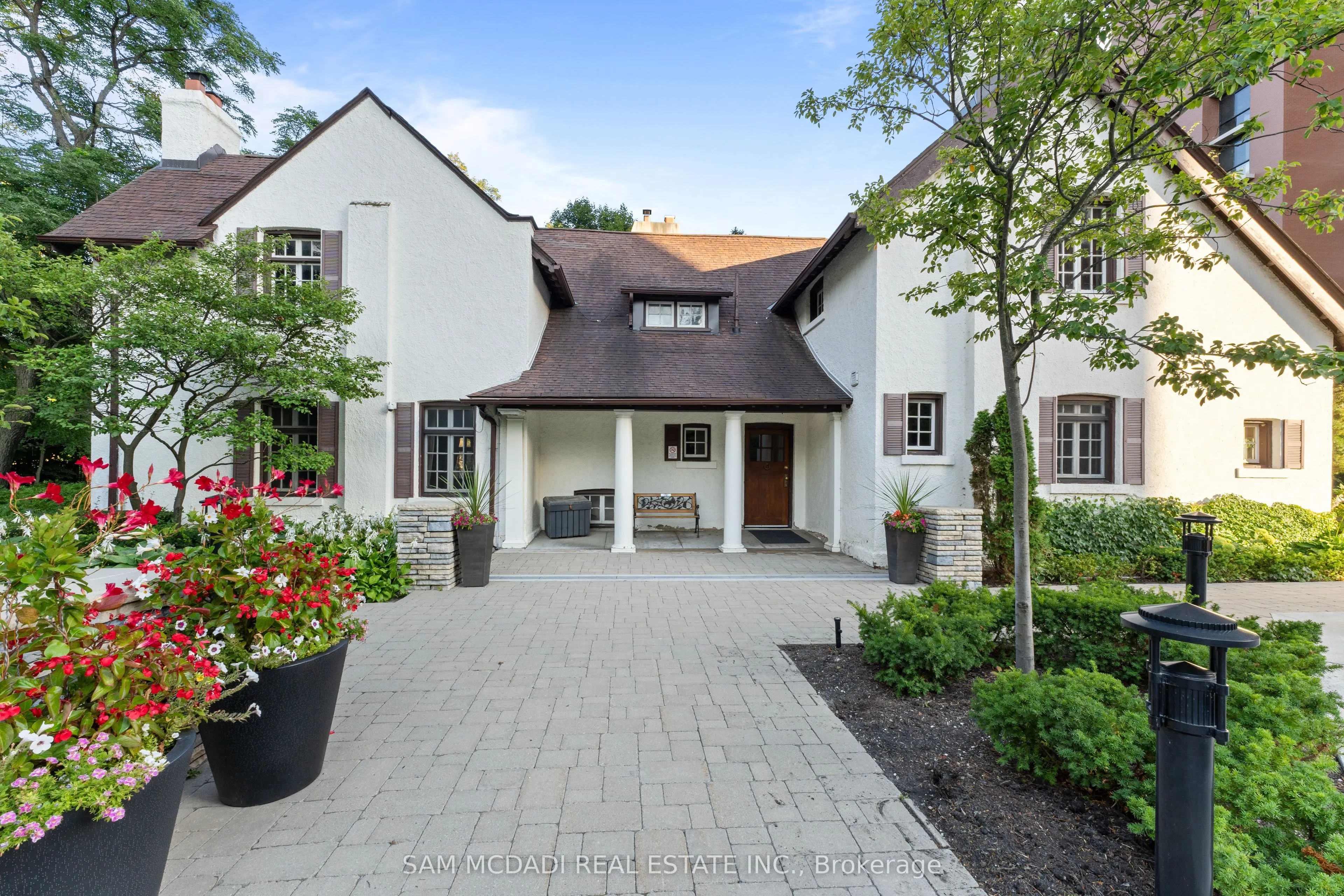 1400 Dixie Road, #401