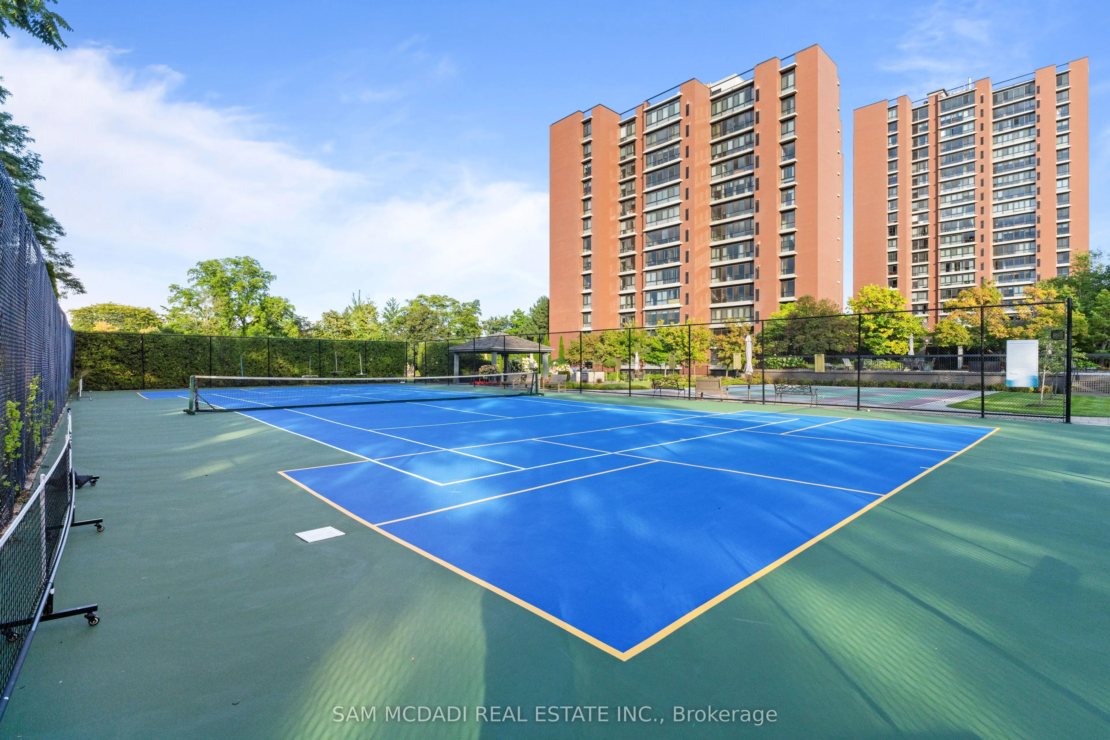 1400 Dixie Road, #401