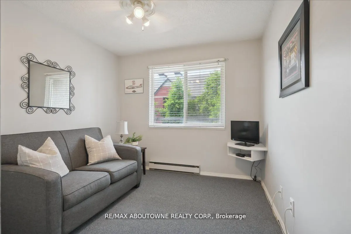 1450 Glen Abbey Gate, #921