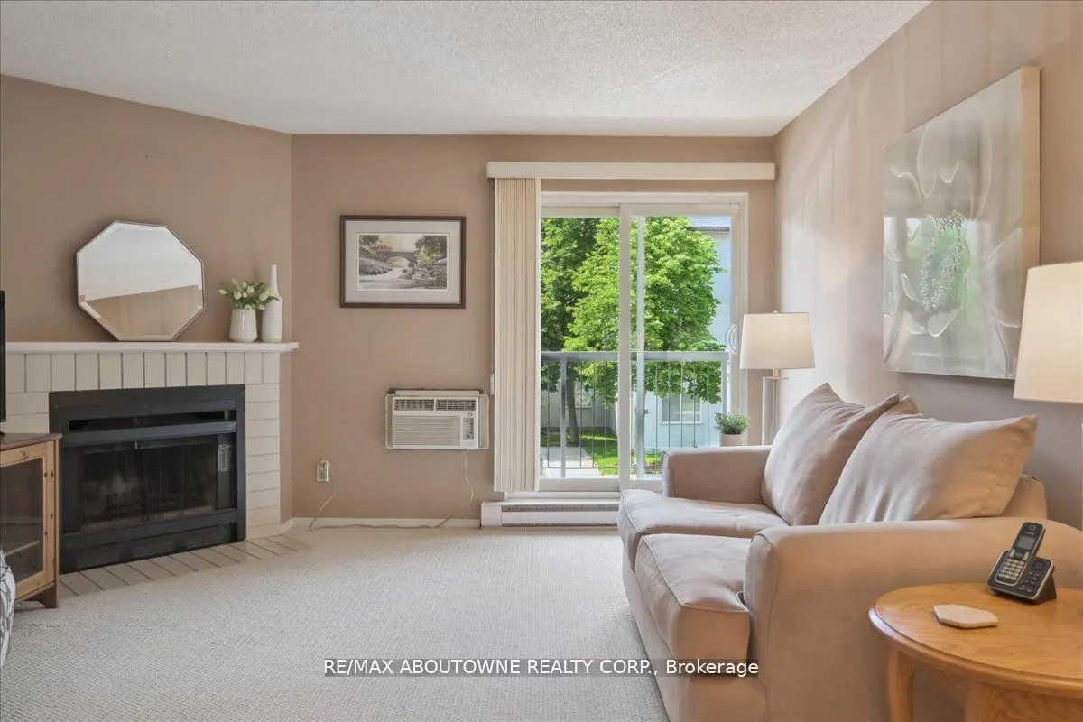 1450 Glen Abbey Gate, #921