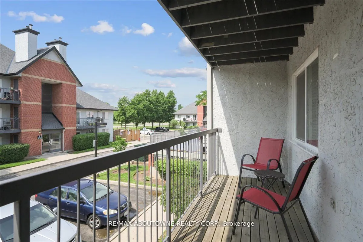 1450 Glen Abbey Gate, #921