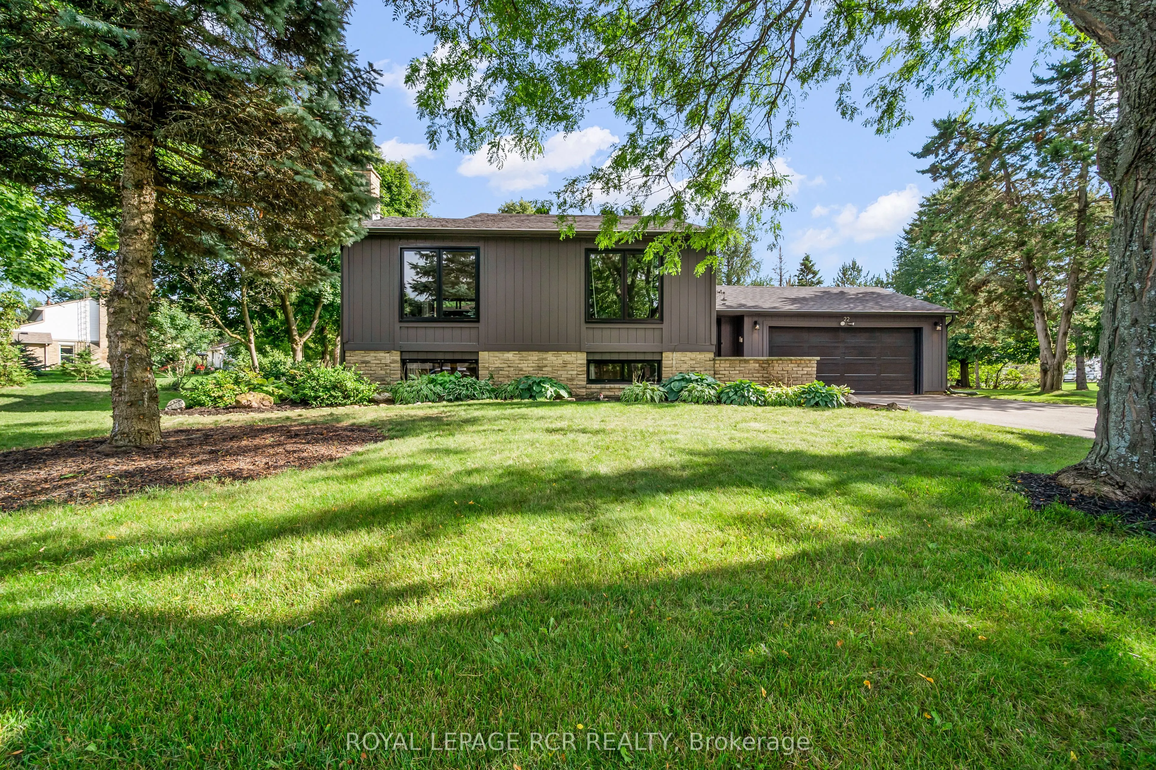 22 Arlow Road