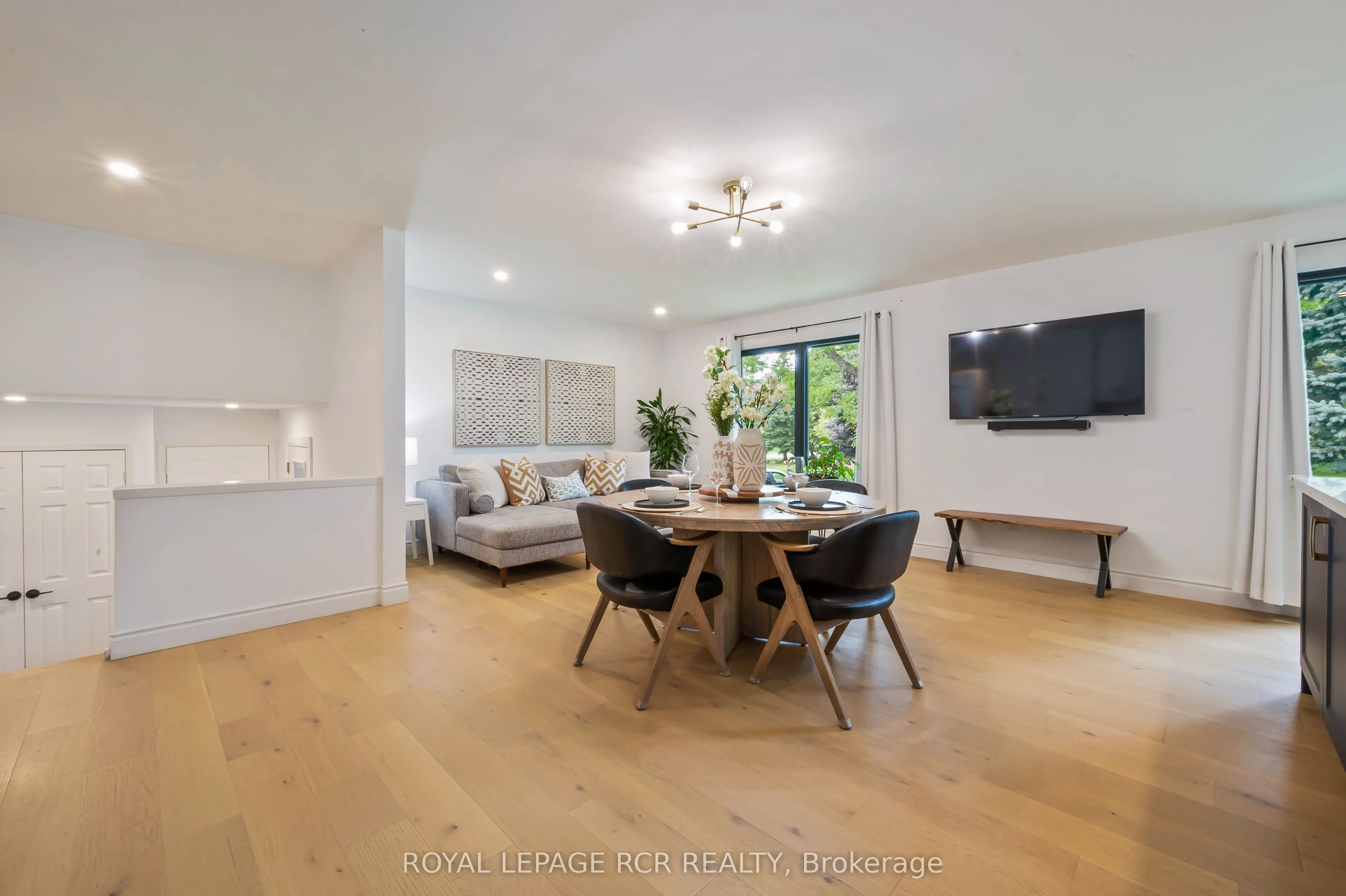 22 Arlow Road