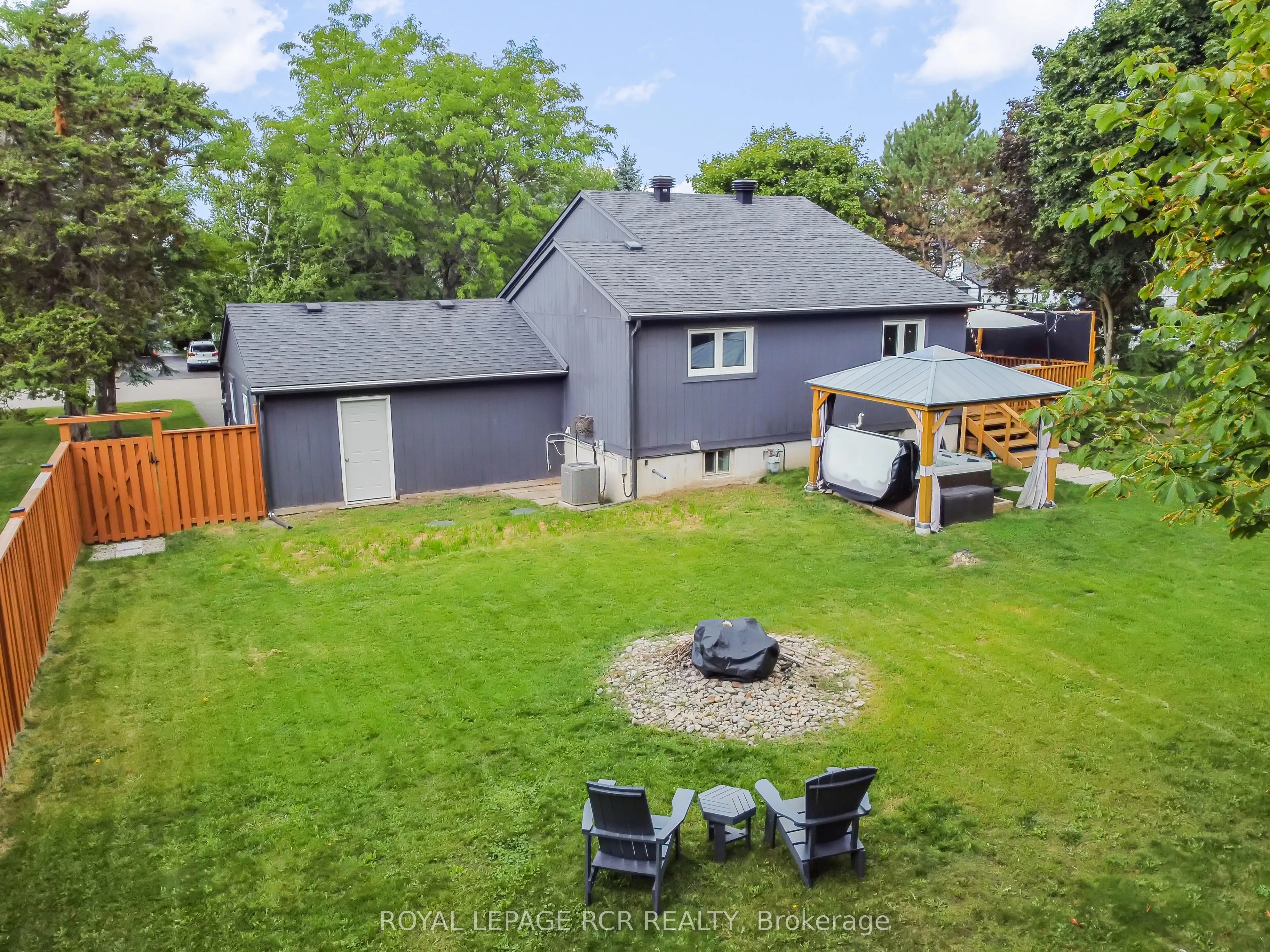22 Arlow Road