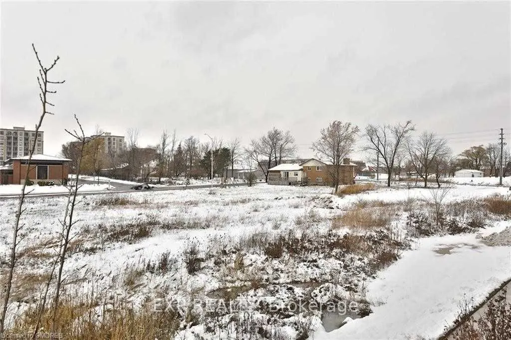 2393 Bronte Road, #201