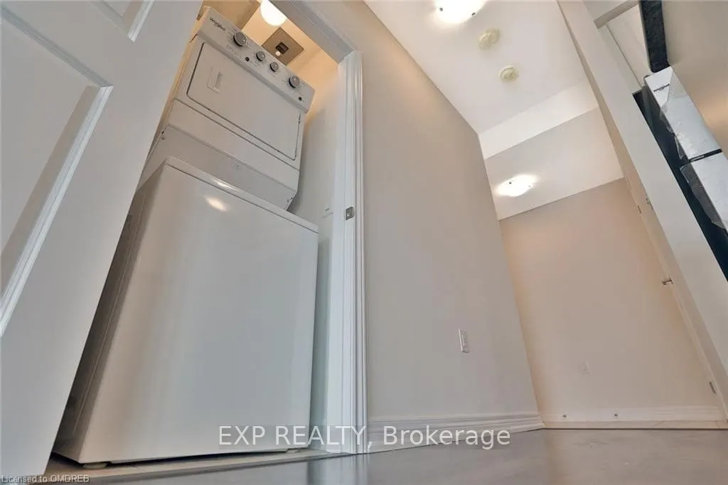 2393 Bronte Road, #201