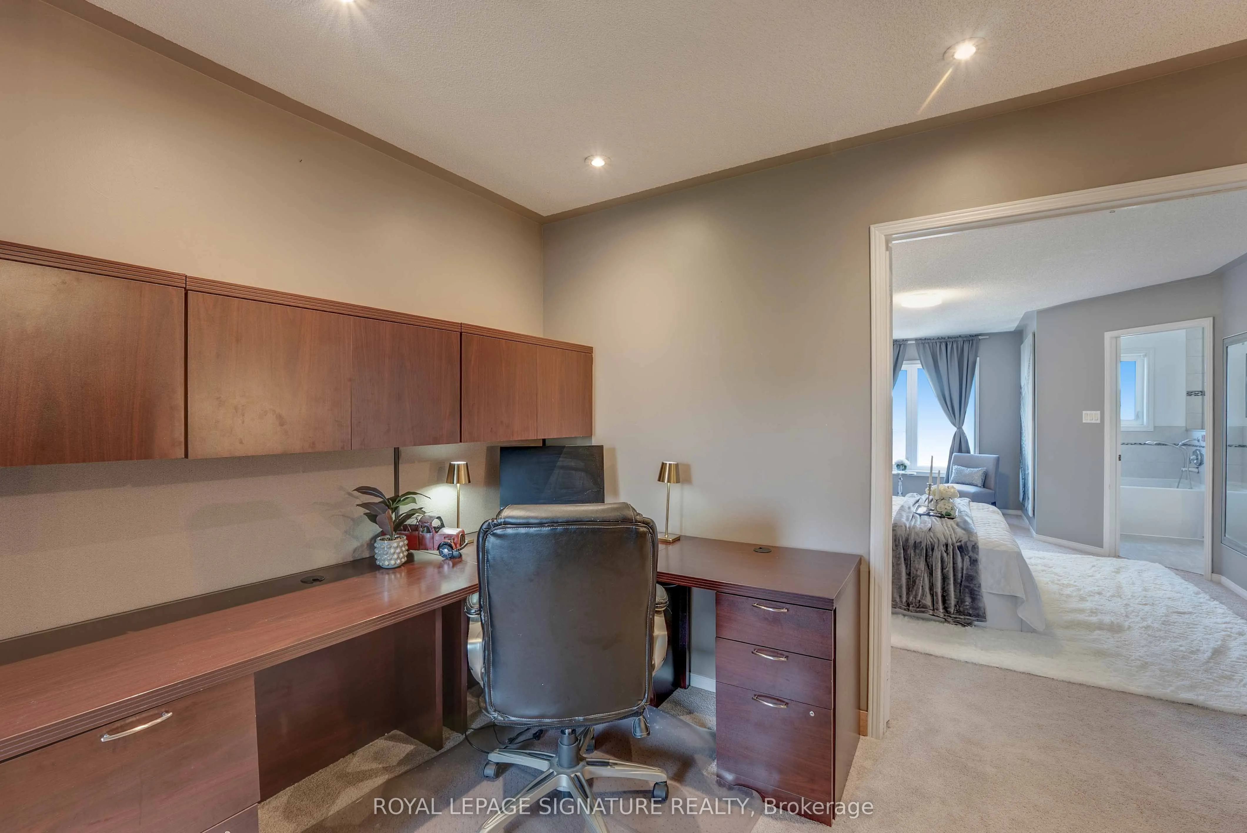 216 Gatwick Drive
