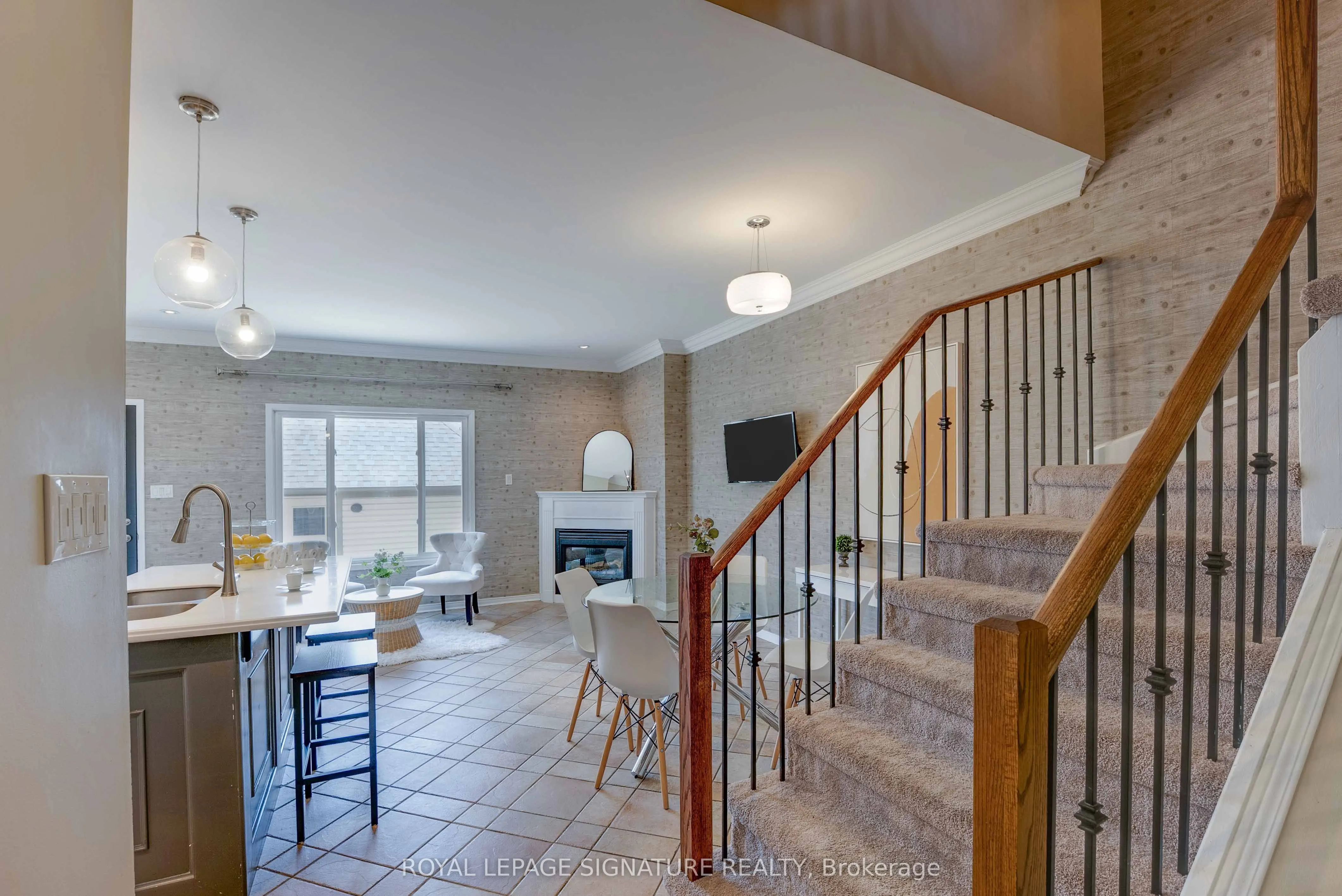 216 Gatwick Drive