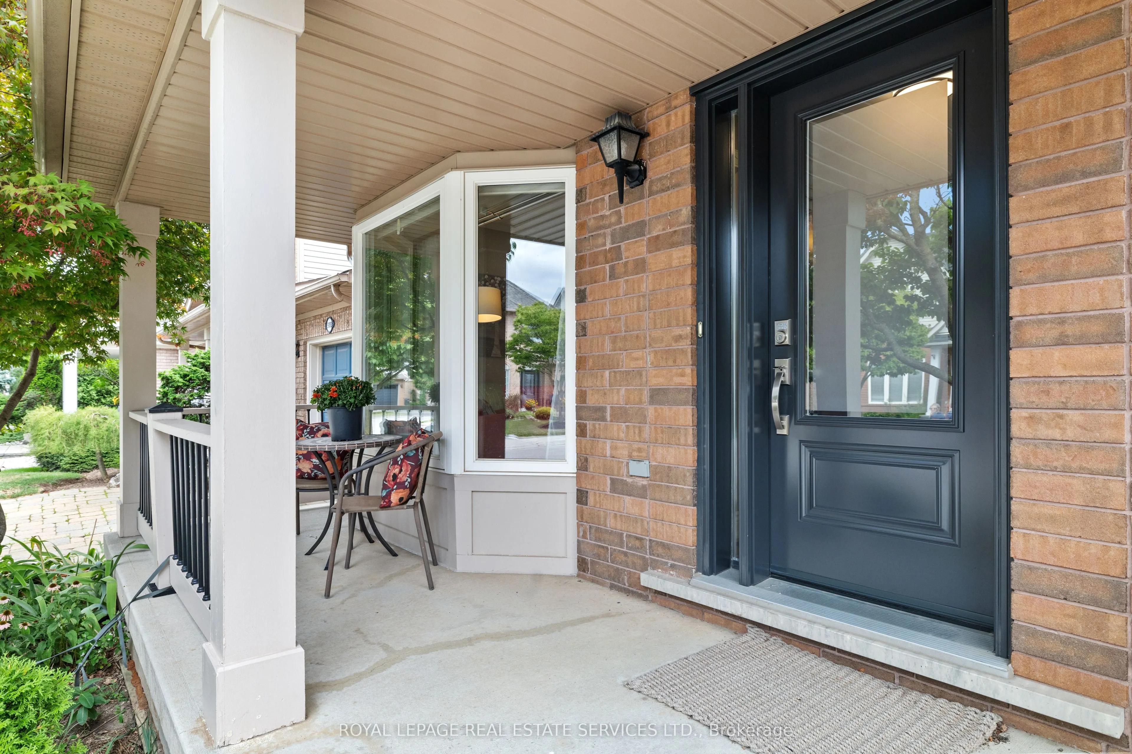 5186 Ravine Crescent