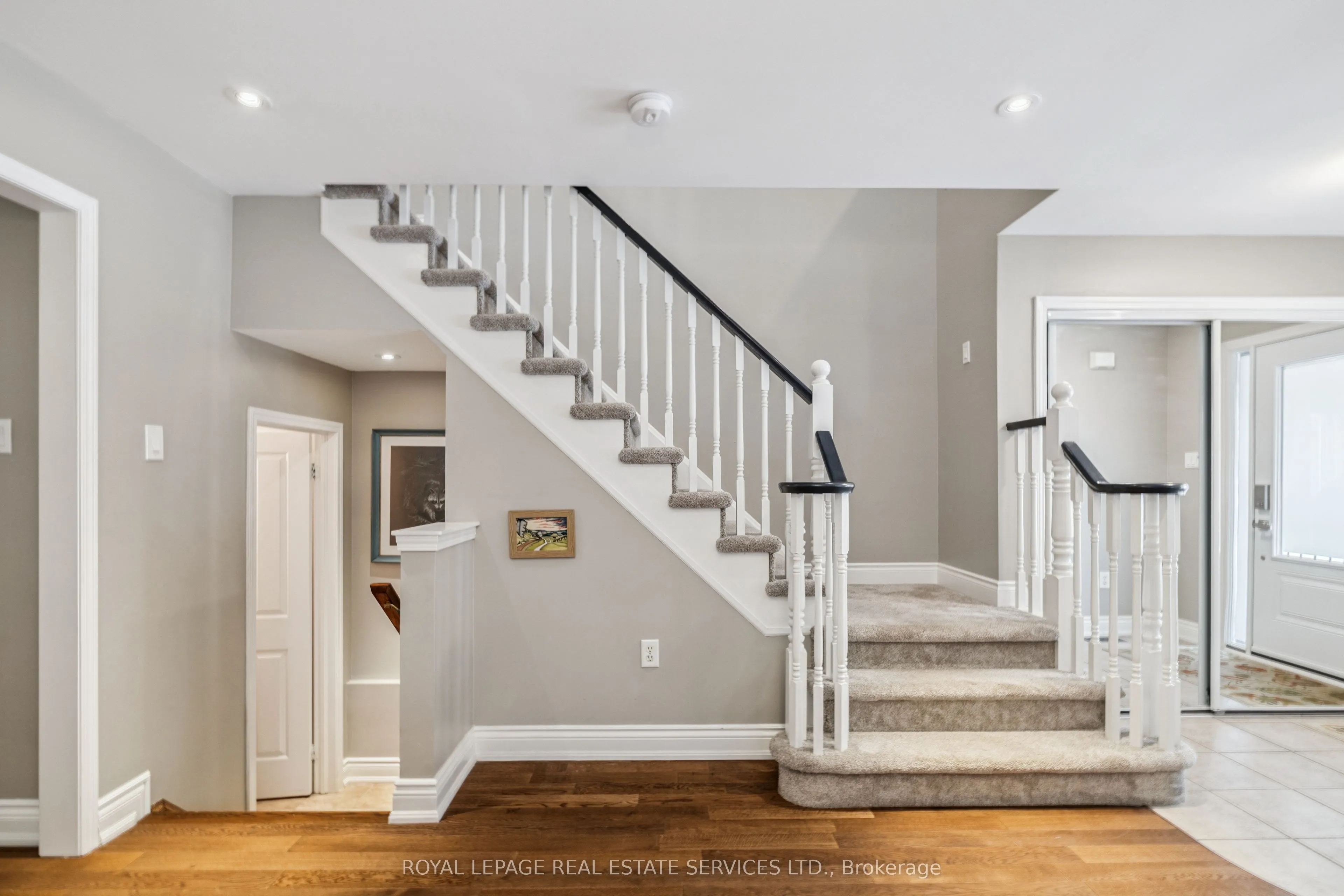 5186 Ravine Crescent