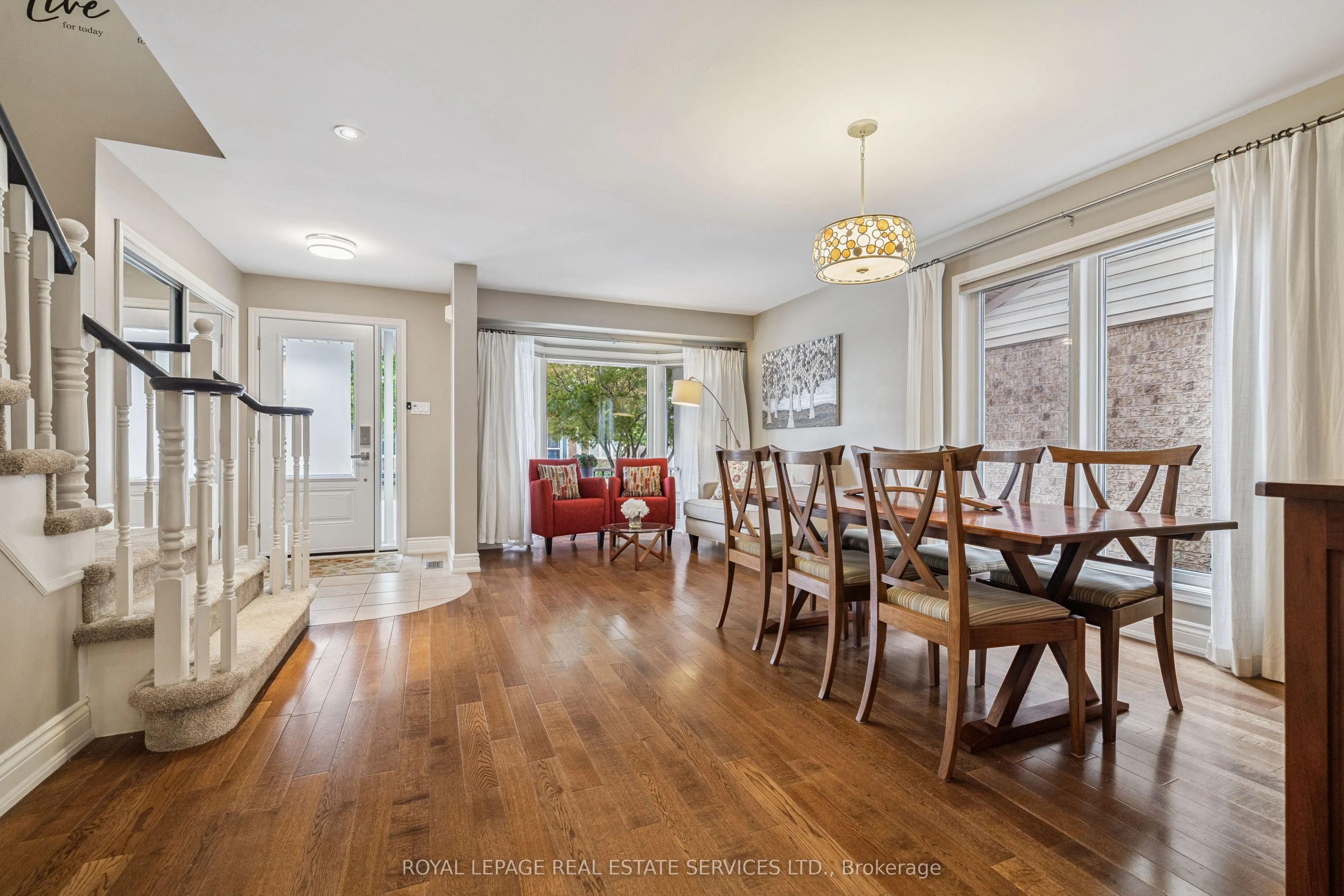 5186 Ravine Crescent