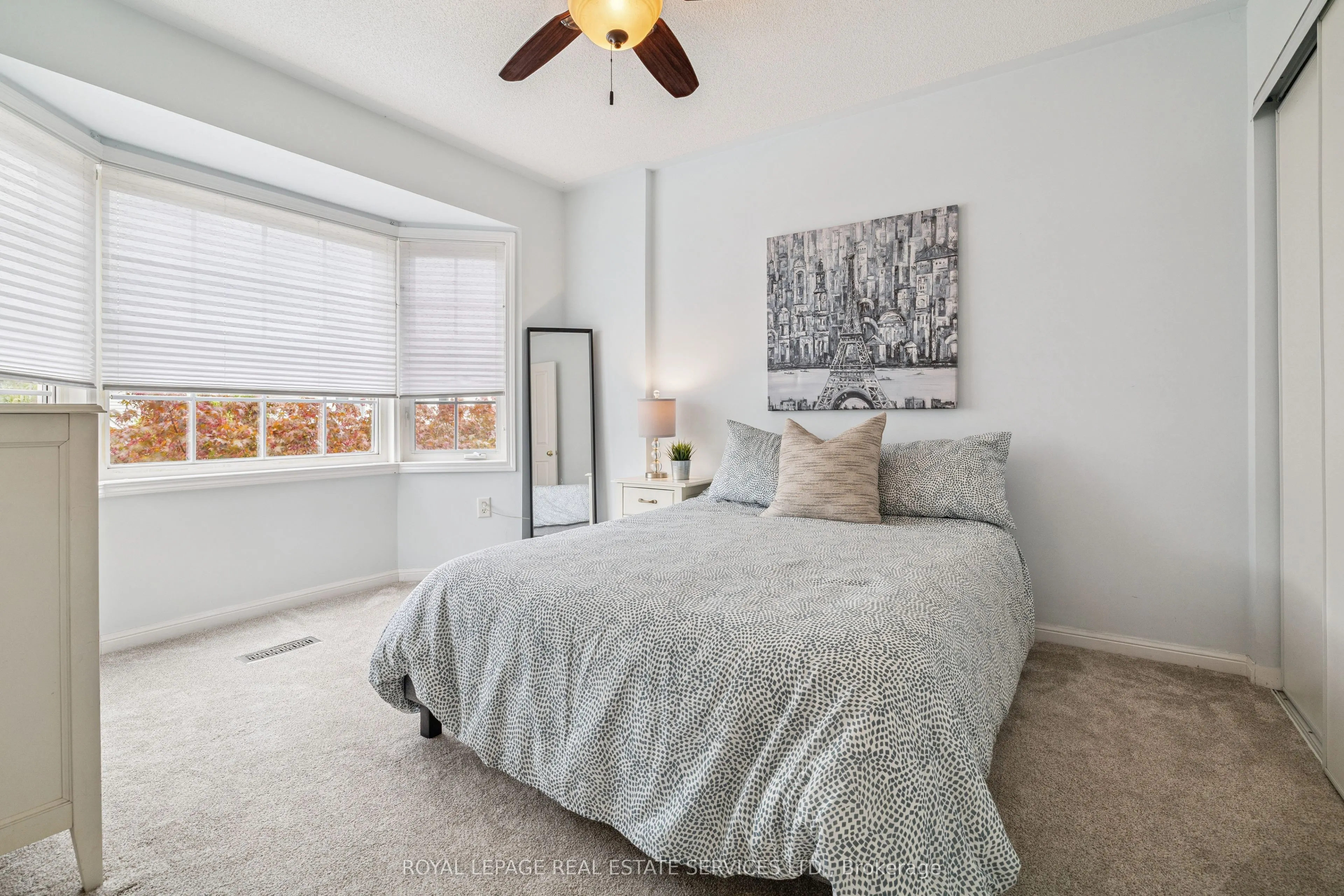 5186 Ravine Crescent