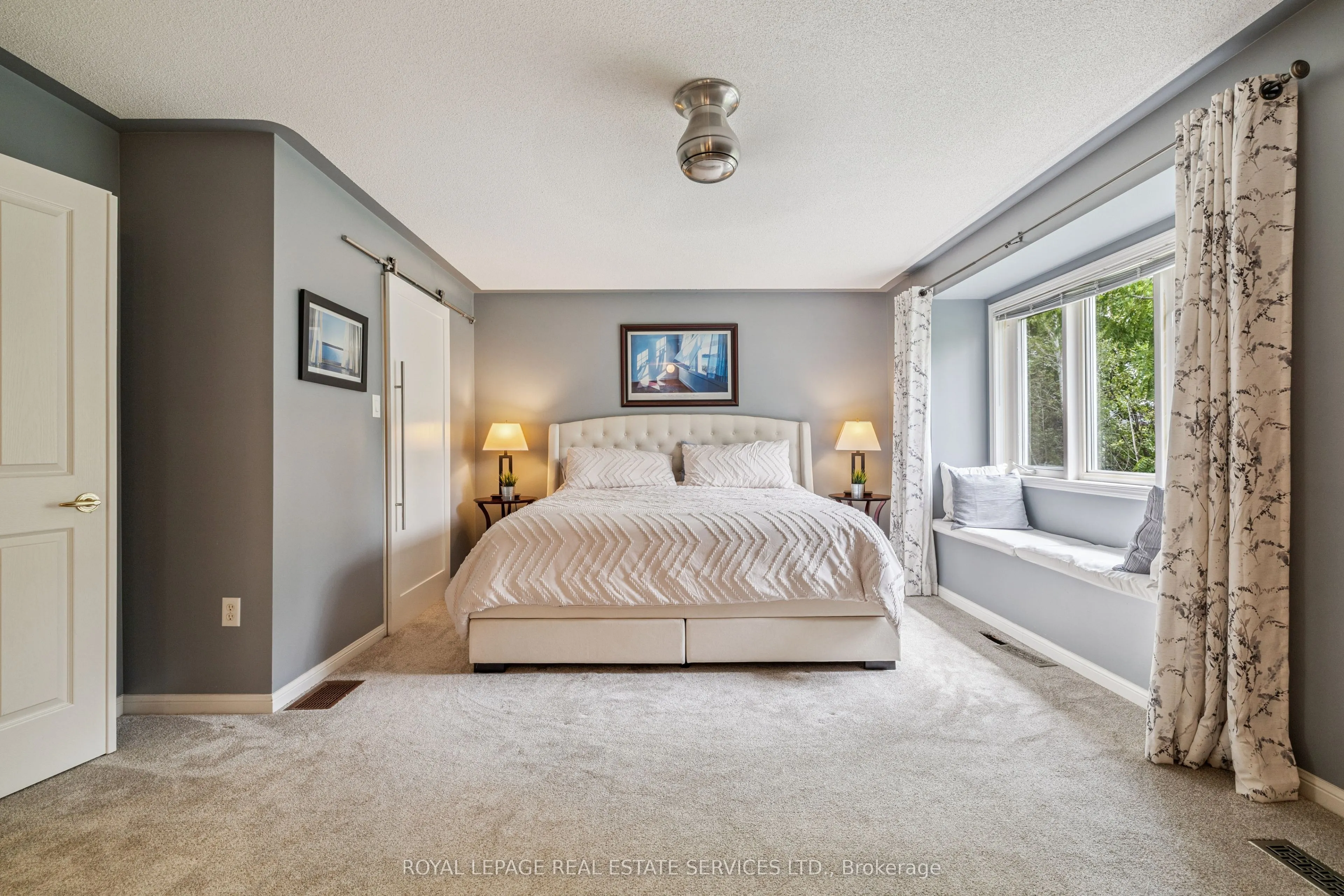5186 Ravine Crescent