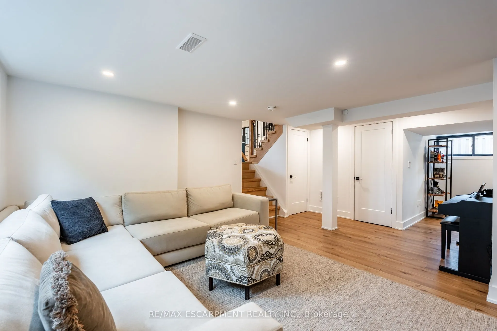 5135 Mulberry Drive