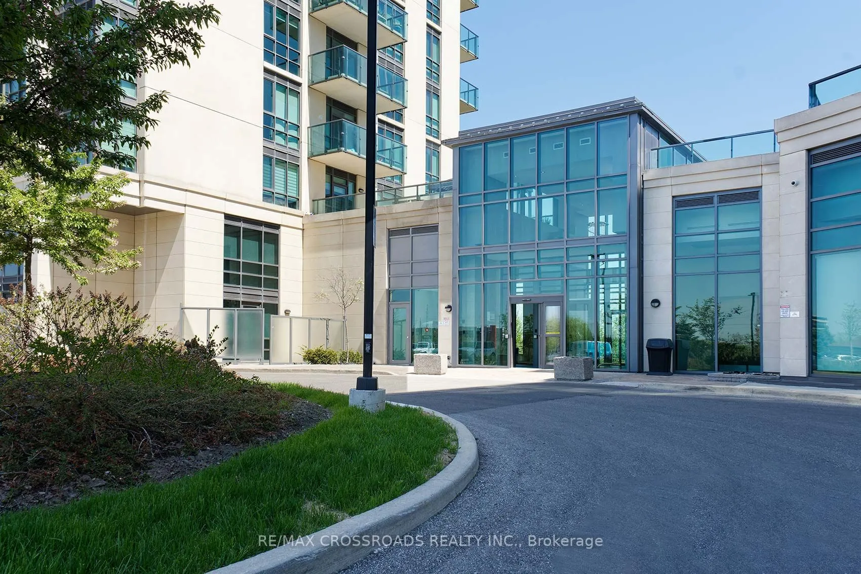 65 Yorkland Boulevard, #206