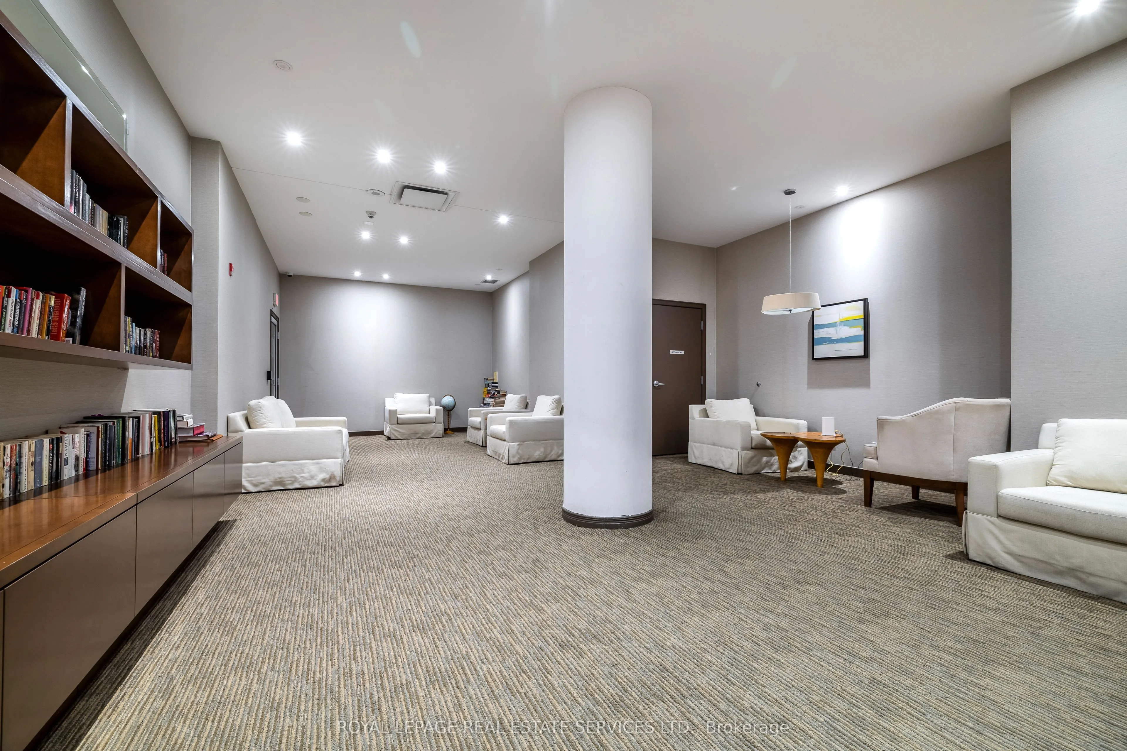 15 Legion Road, #1105