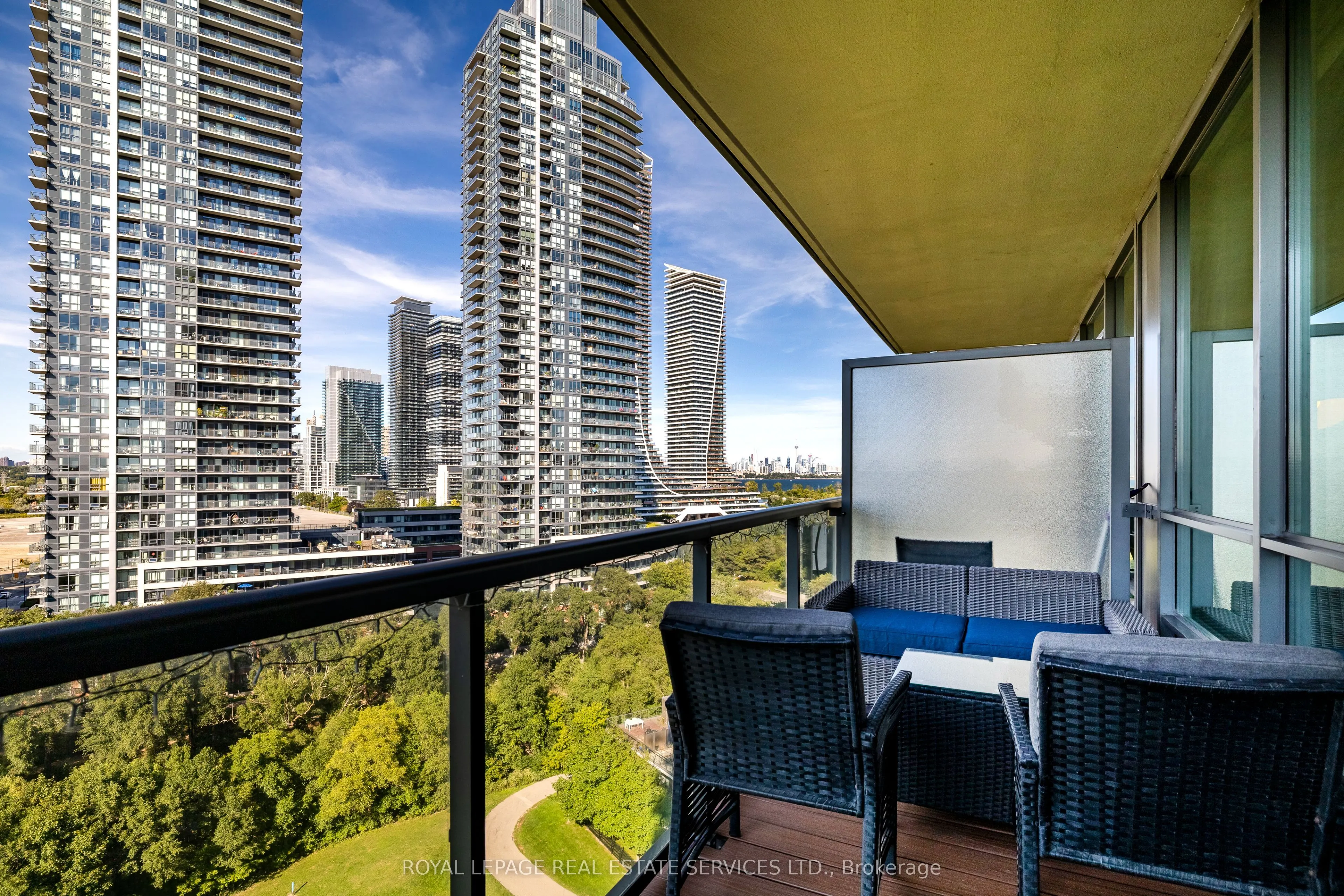 15 Legion Road, #1105