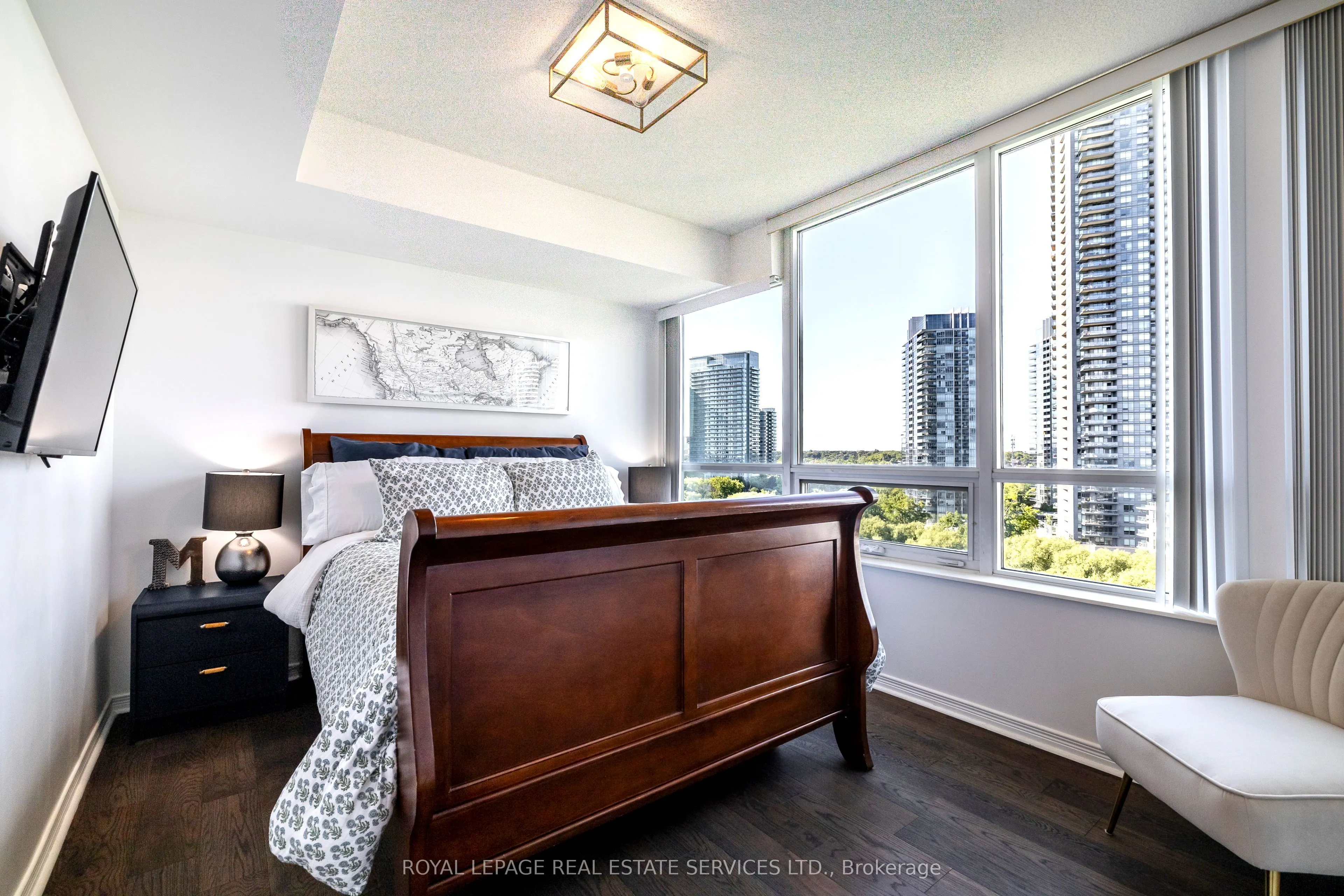 15 Legion Road, #1105