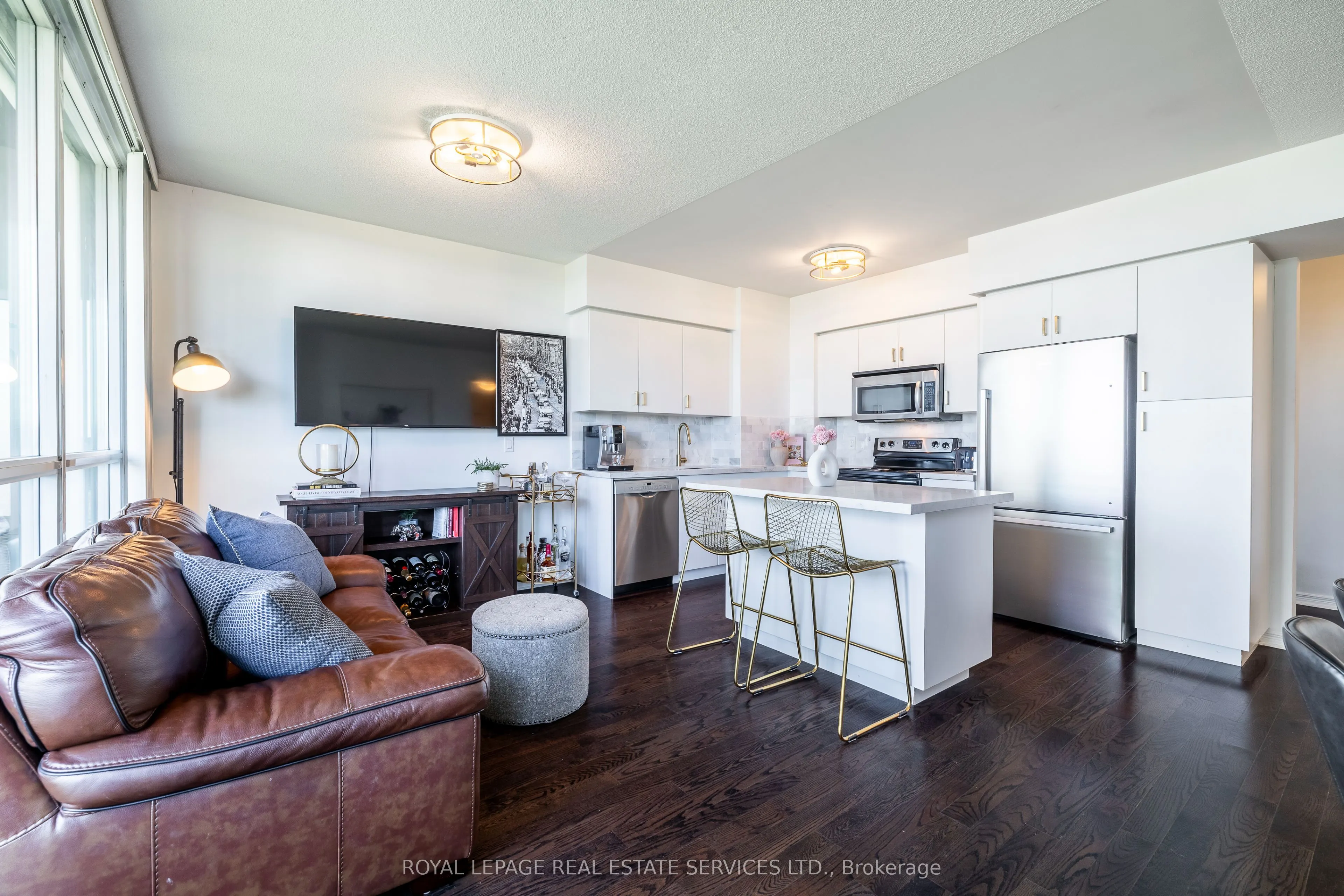 15 Legion Road, #1105