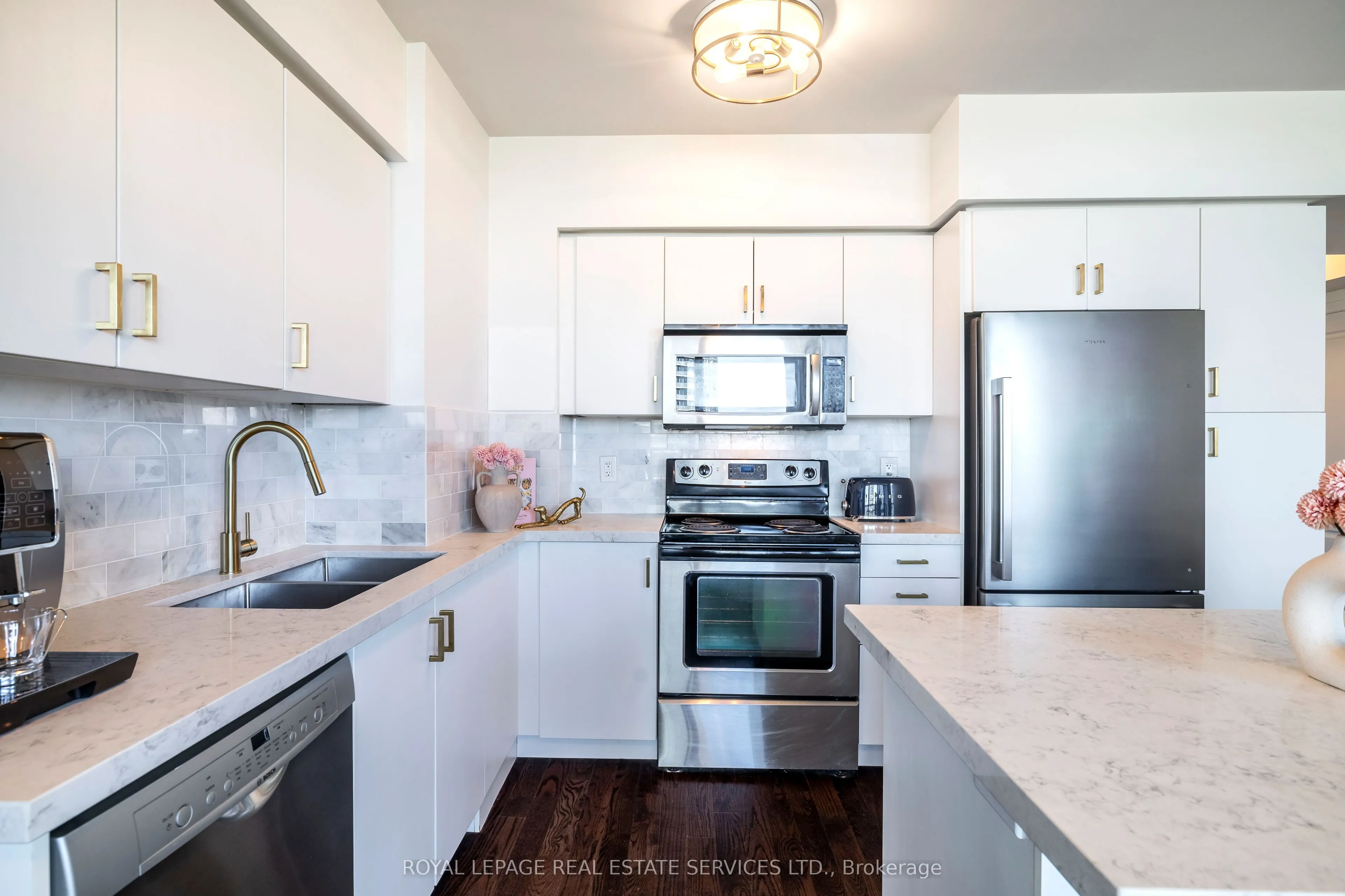 15 Legion Road, #1105