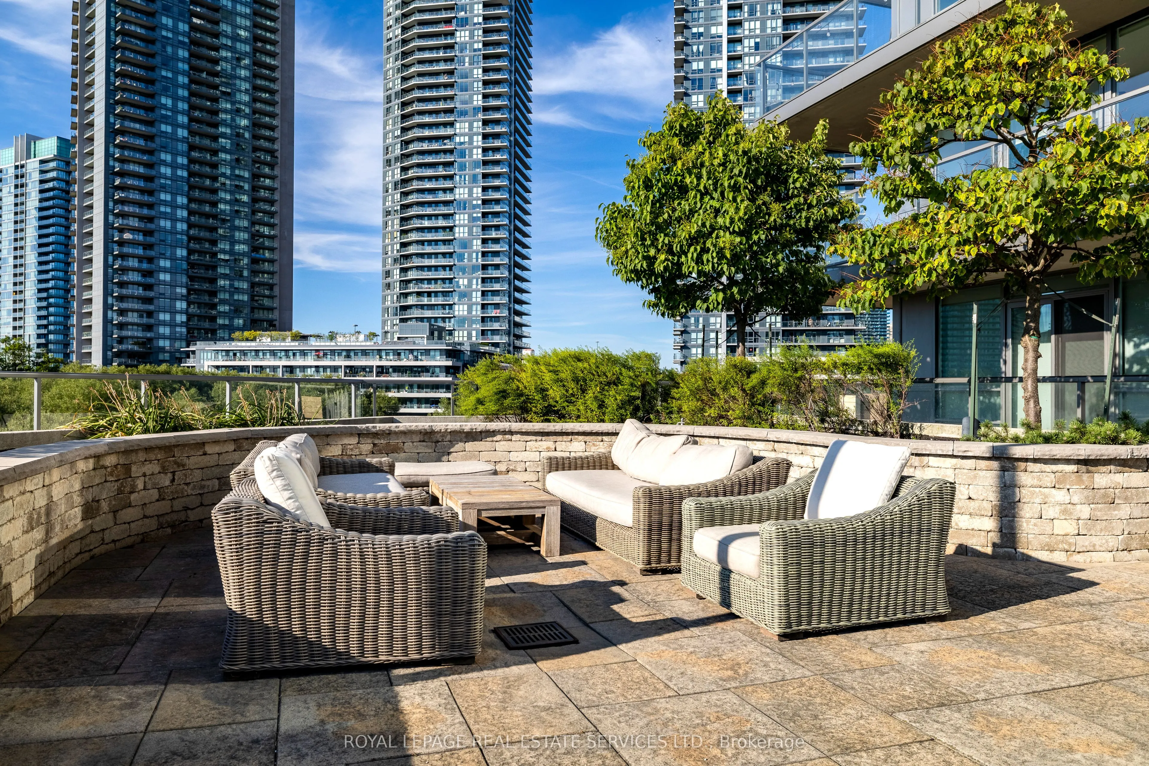 15 Legion Road, #1105