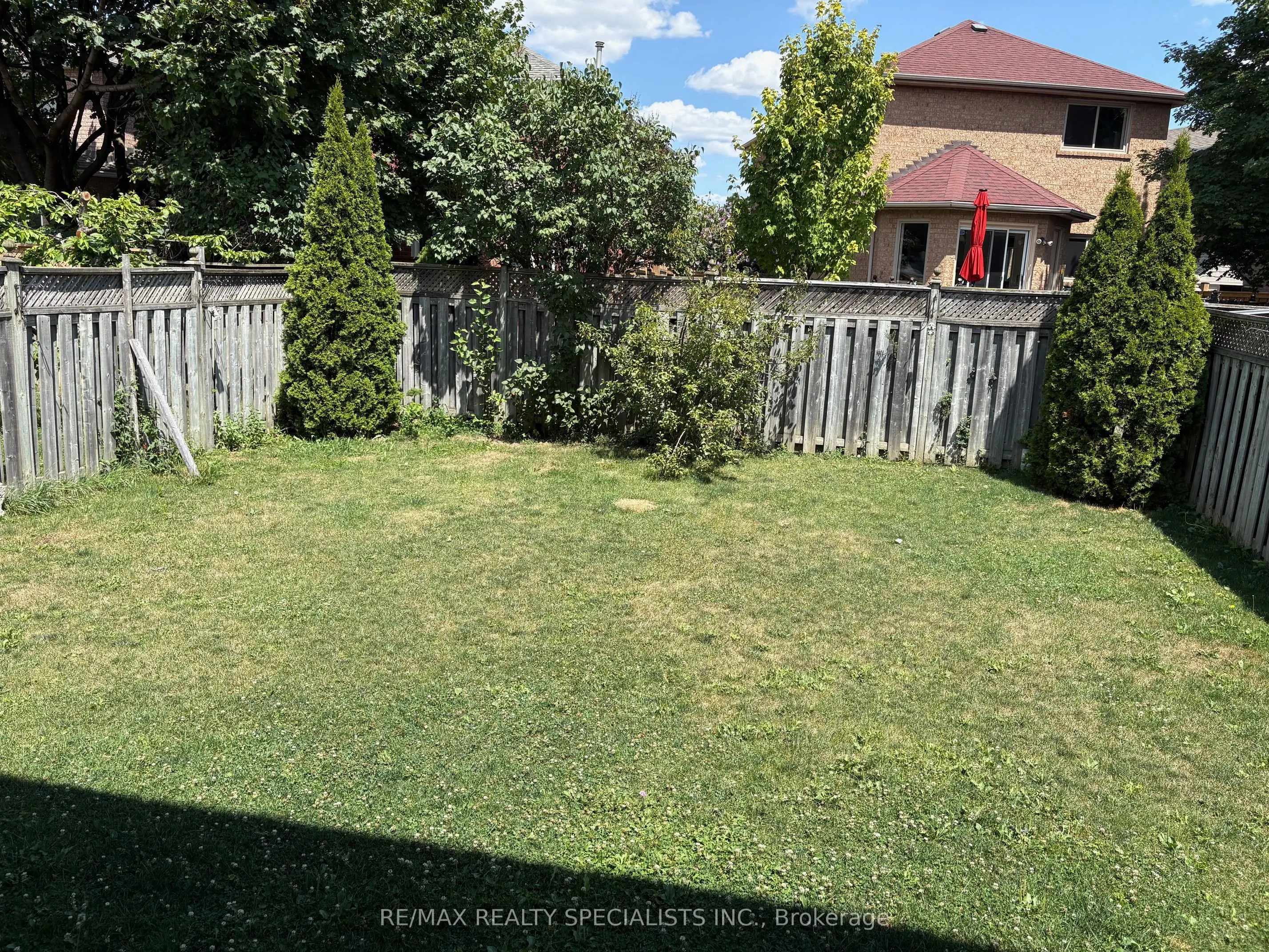 1015 Fernandez Drive, #Upper