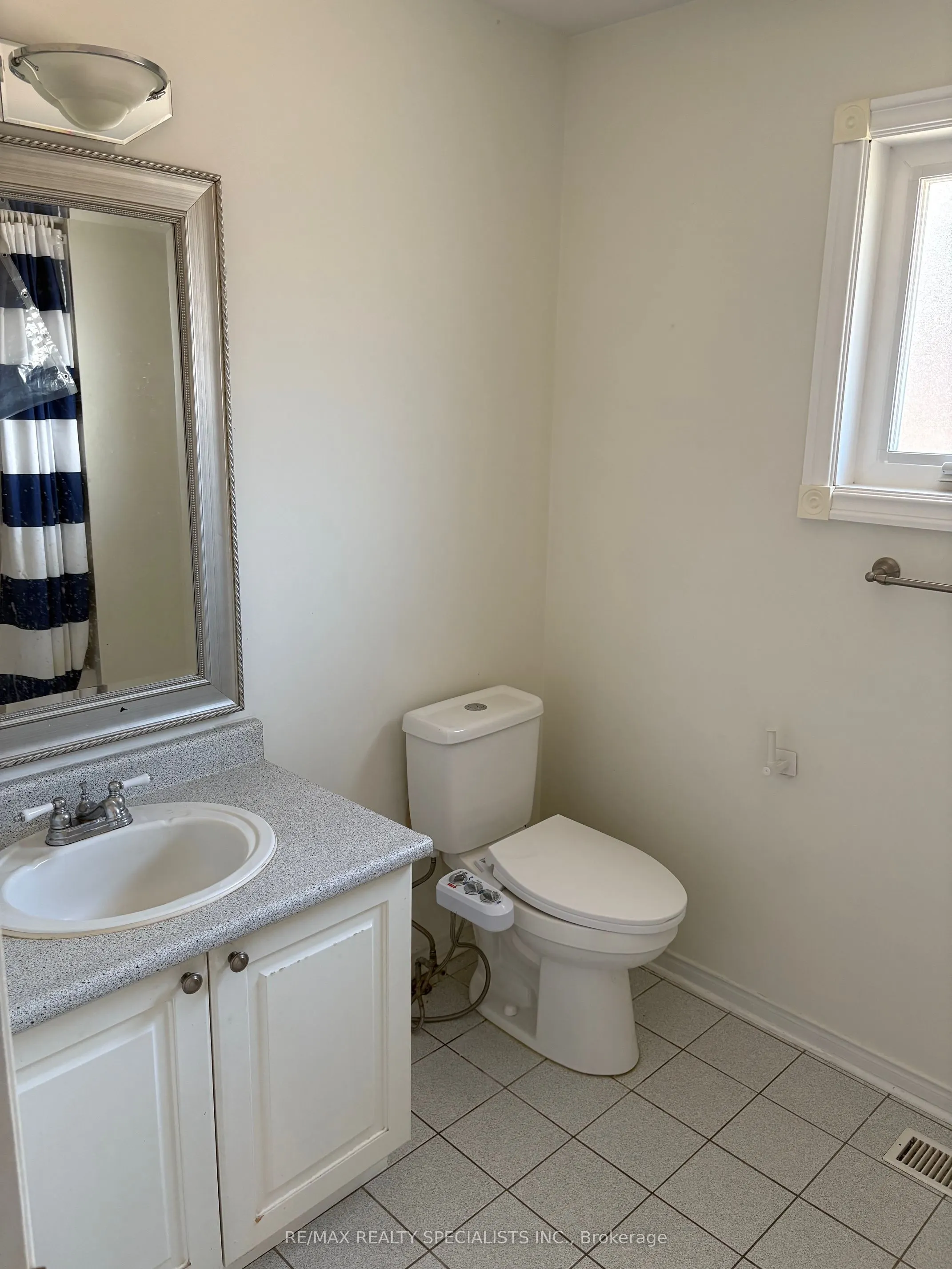 1015 Fernandez Drive, #Upper