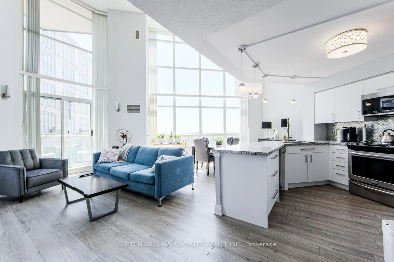 200 Manitoba Street, #536