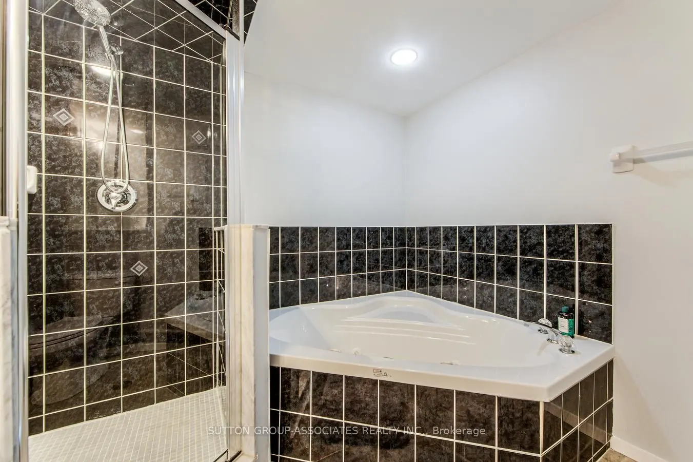 200 Manitoba Street, #536