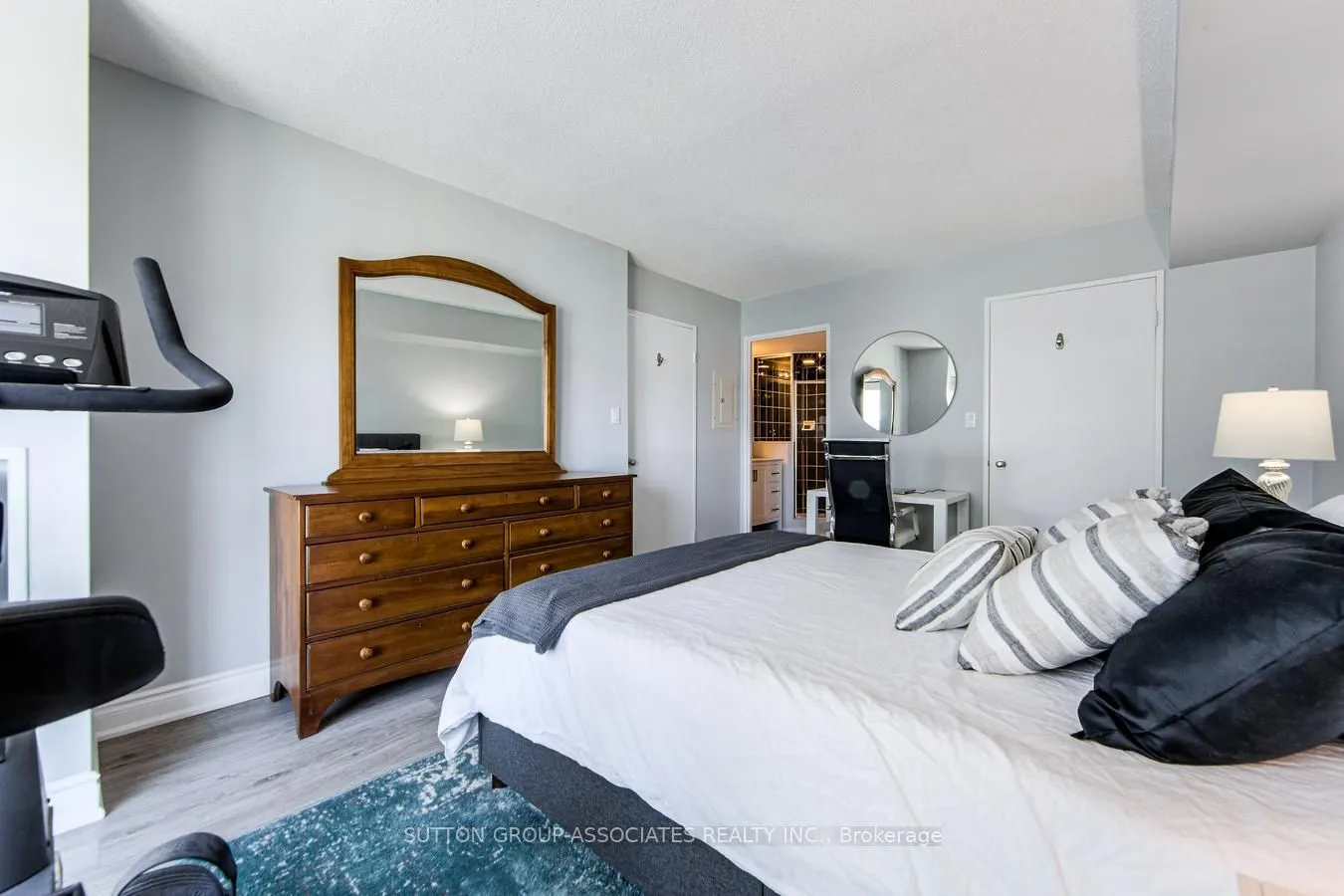 200 Manitoba Street, #536