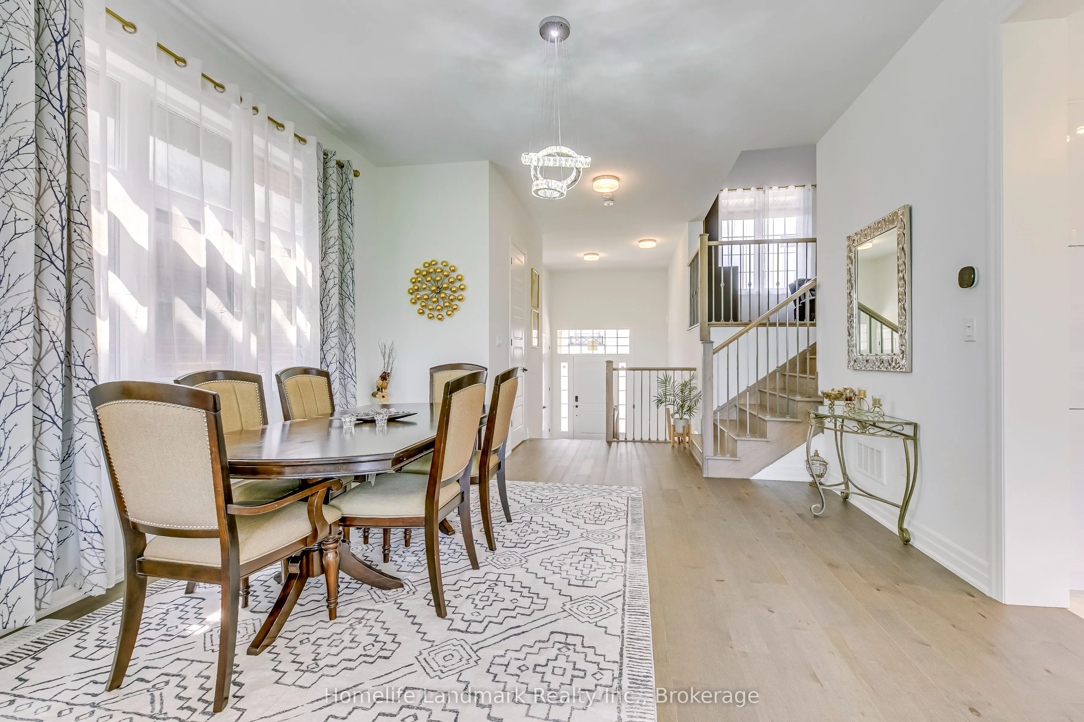 1472 Varelas Passage