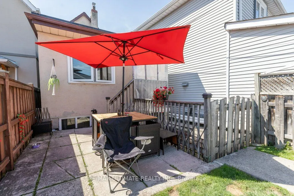 281 Boon Avenue