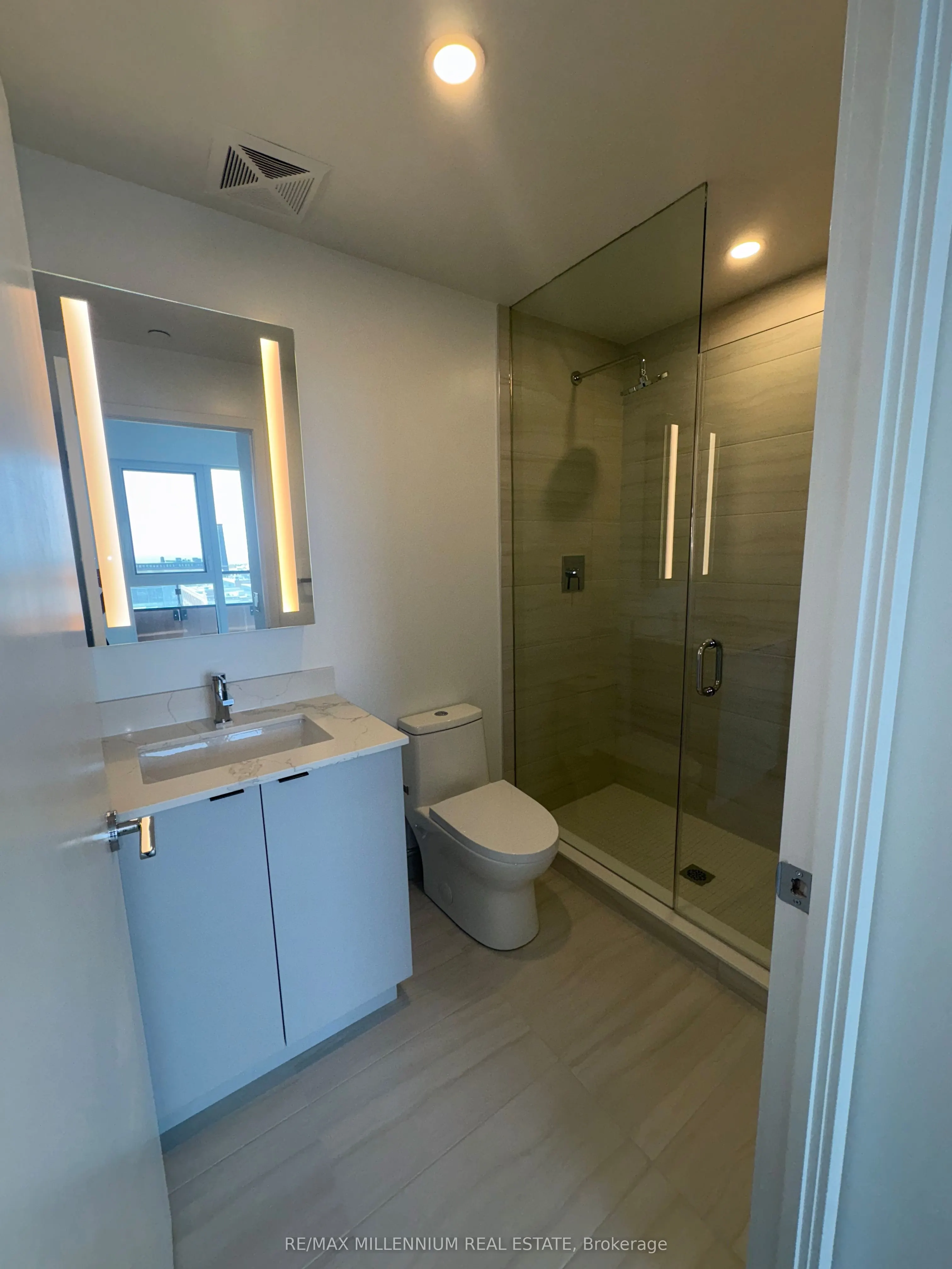 1182 King Street, #616