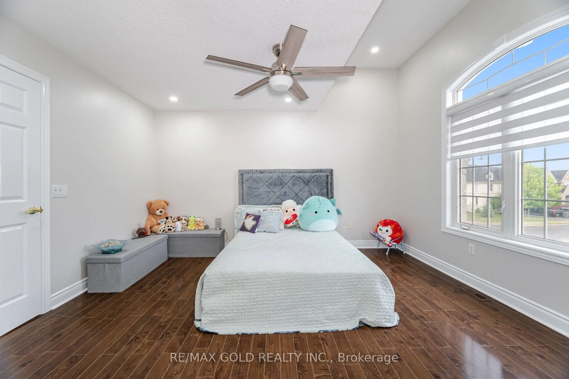 2 Belleville Drive