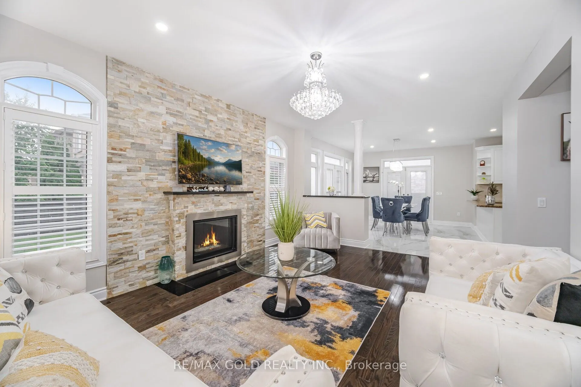 2 Belleville Drive