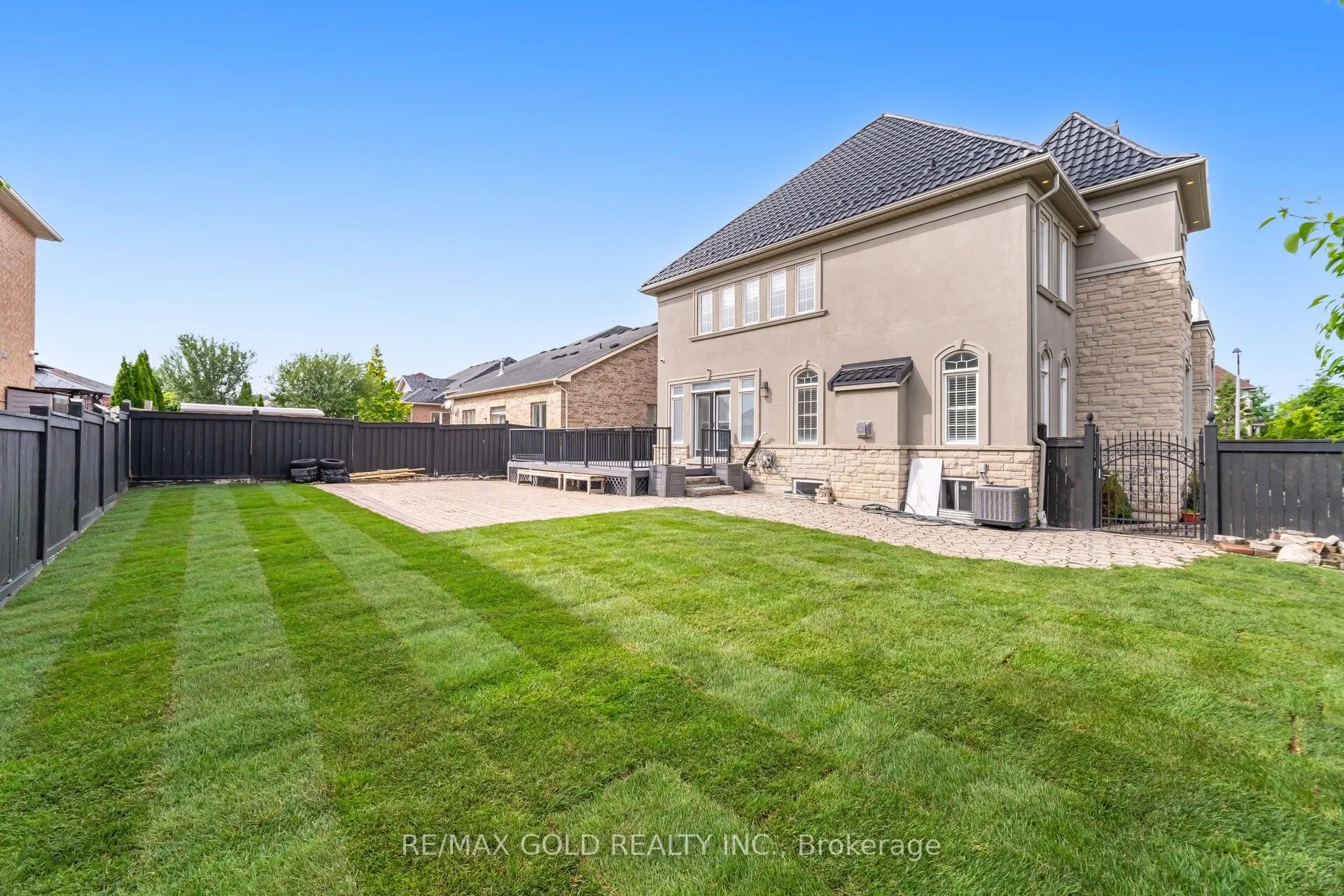 2 Belleville Drive